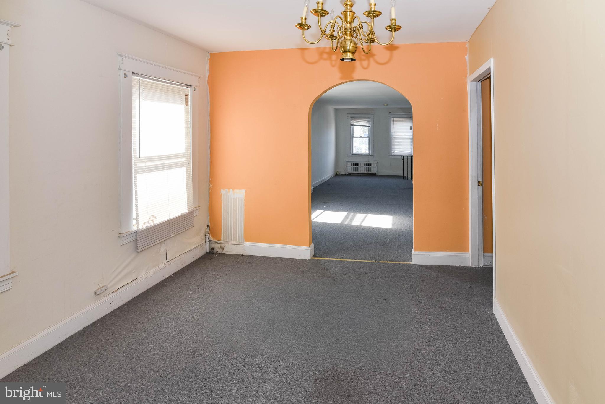 BROADWAY EAST - Residential