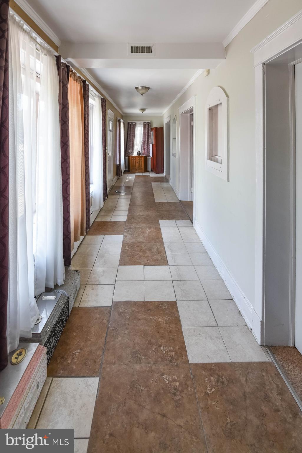 BROADWAY EAST - Residential