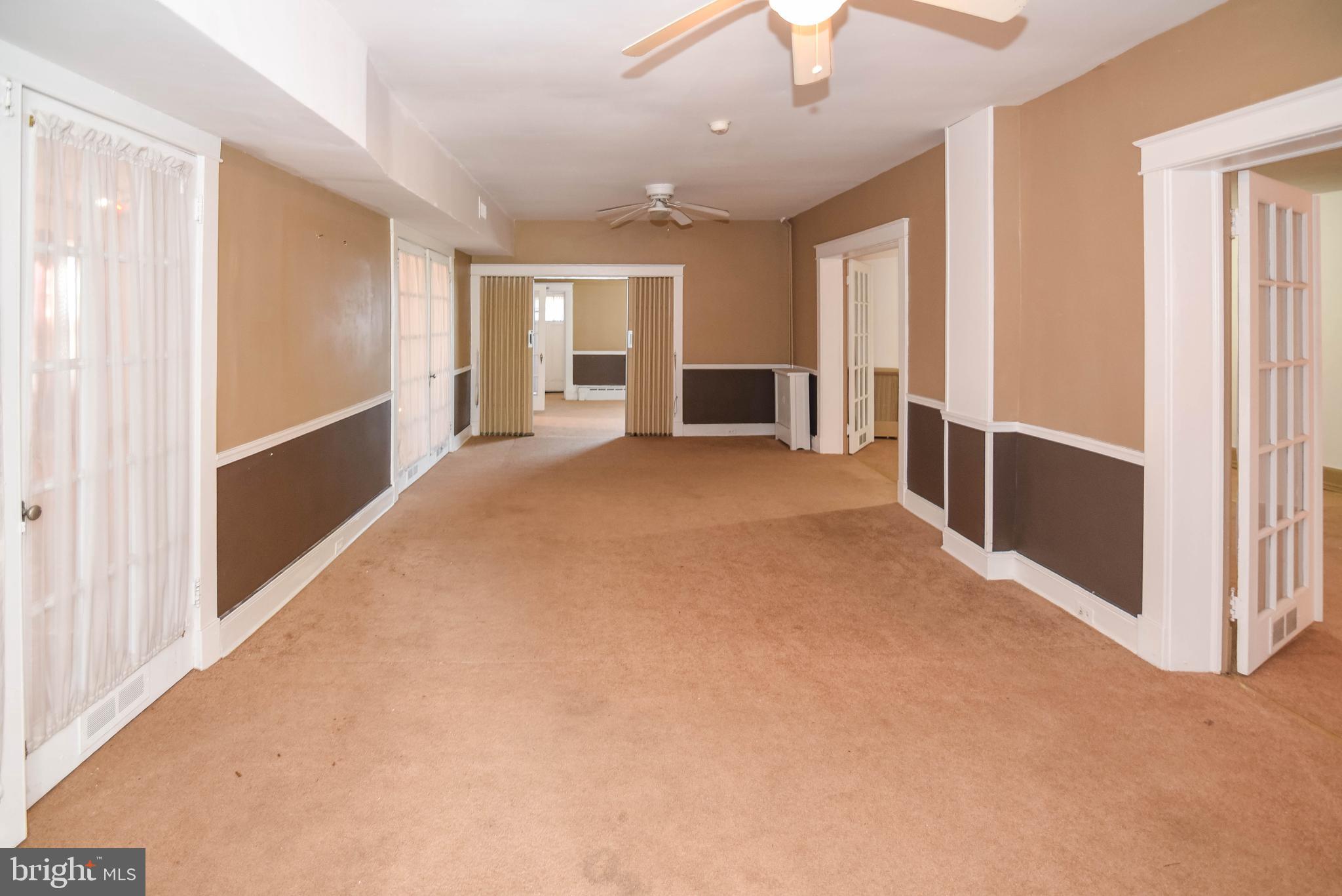 BROADWAY EAST - Residential