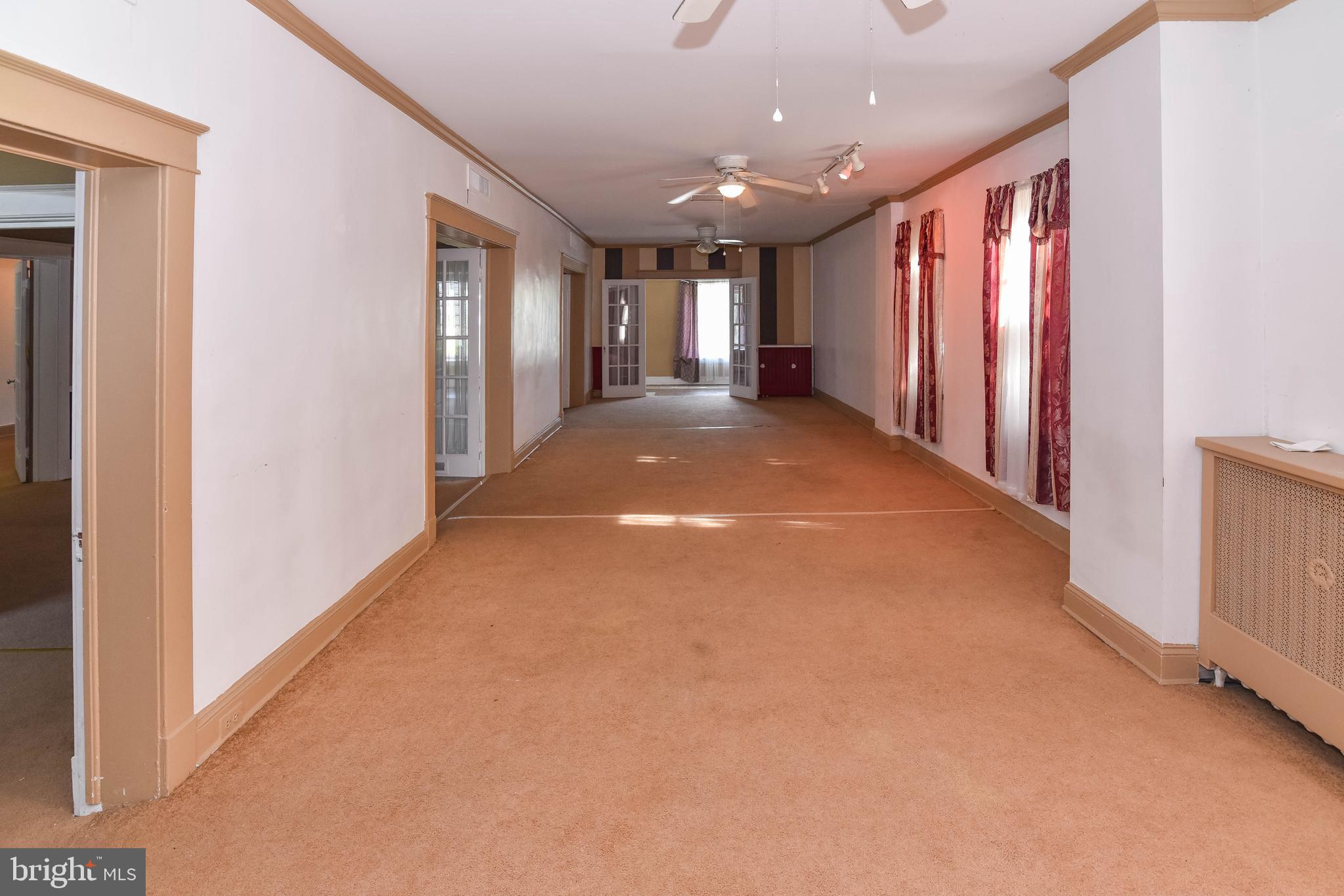 BROADWAY EAST - Residential