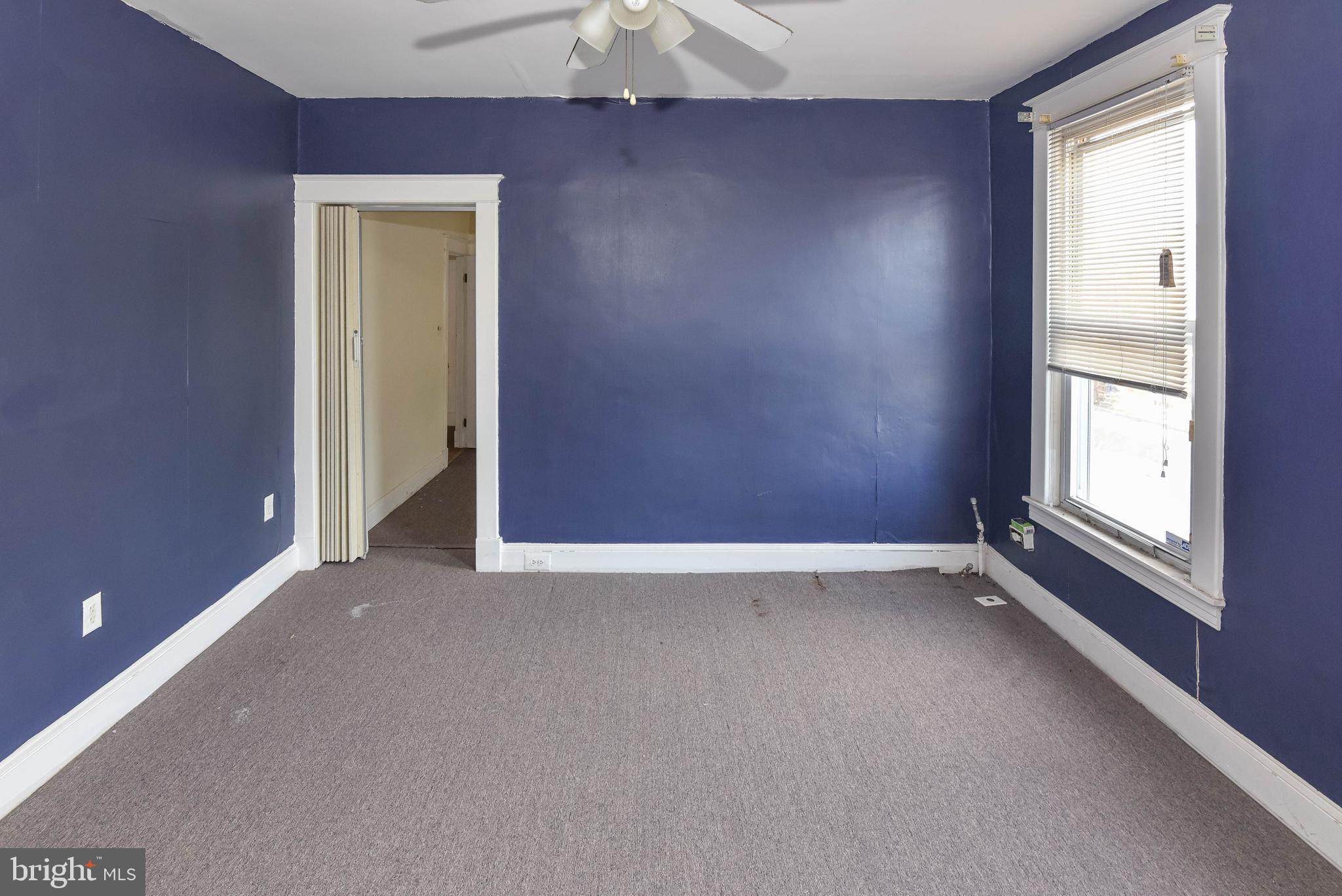 BROADWAY EAST - Residential