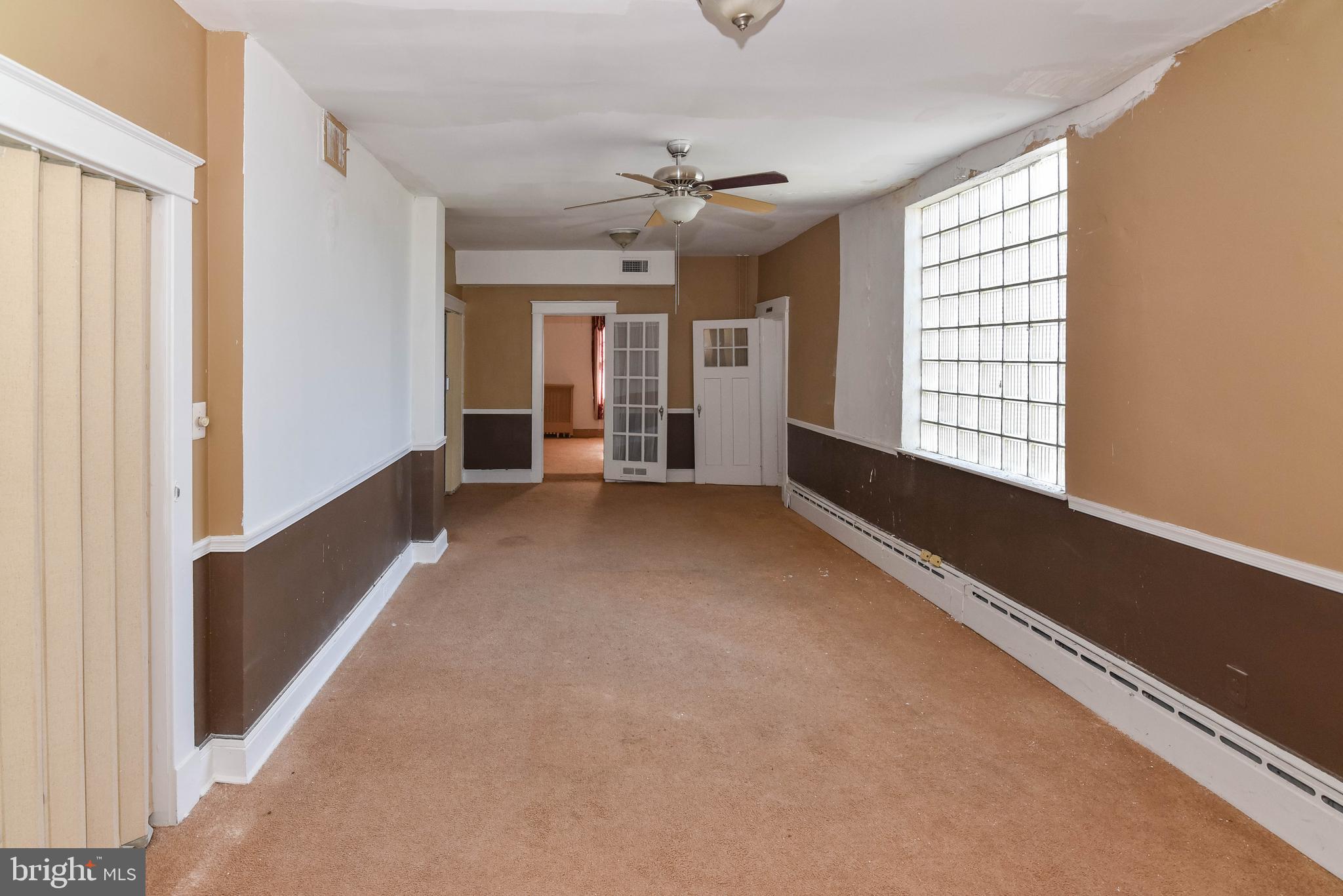 BROADWAY EAST - Residential