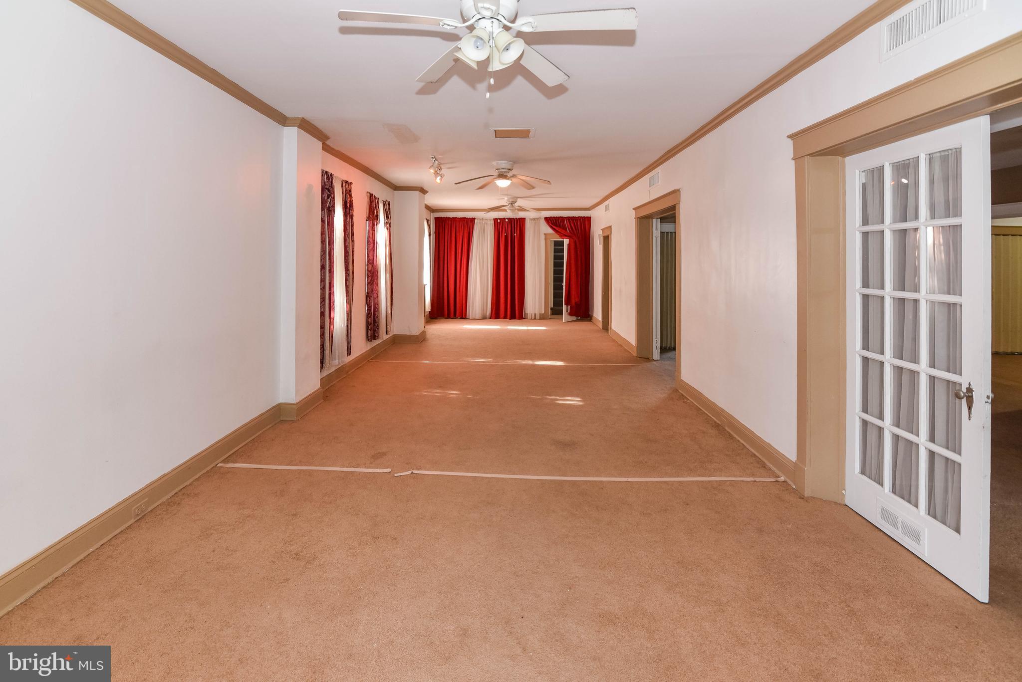 BROADWAY EAST - Residential