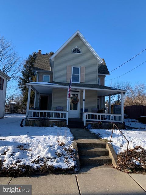 21 W MAPLE STREET WRIGHTSVILLE PA 17368