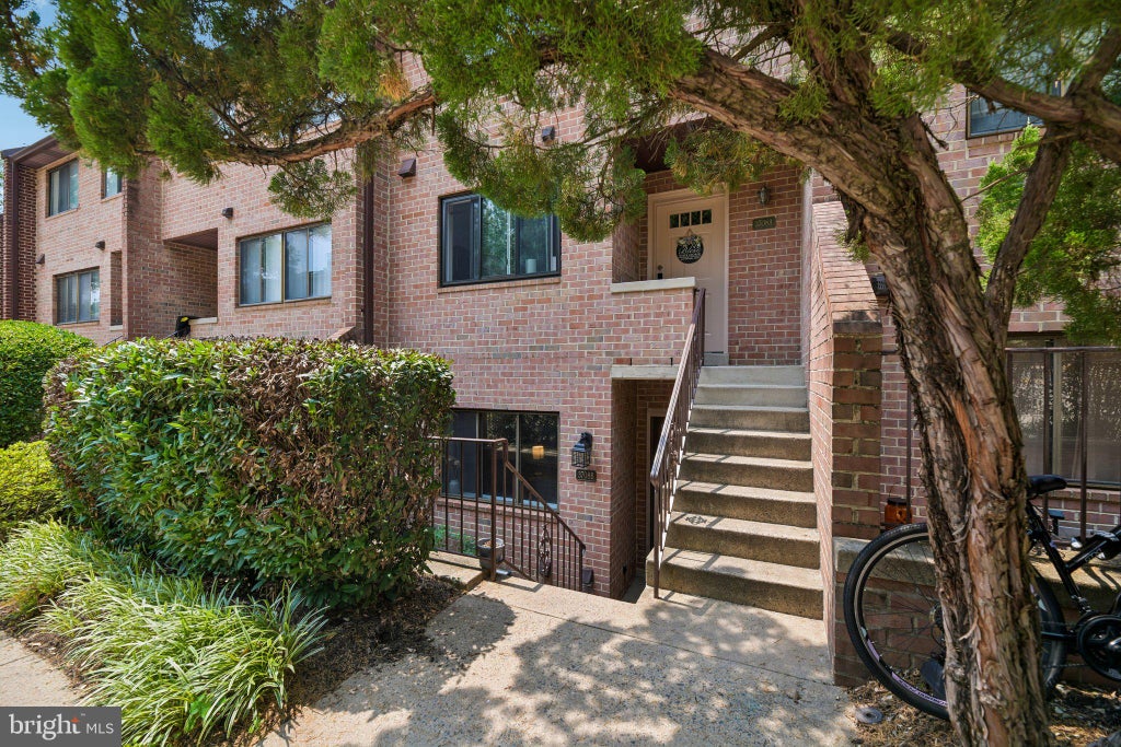 Photo of 3708 - B Steppes Court, FALLS CHURCH, VA 22041 (MLS # VAFX2328194)