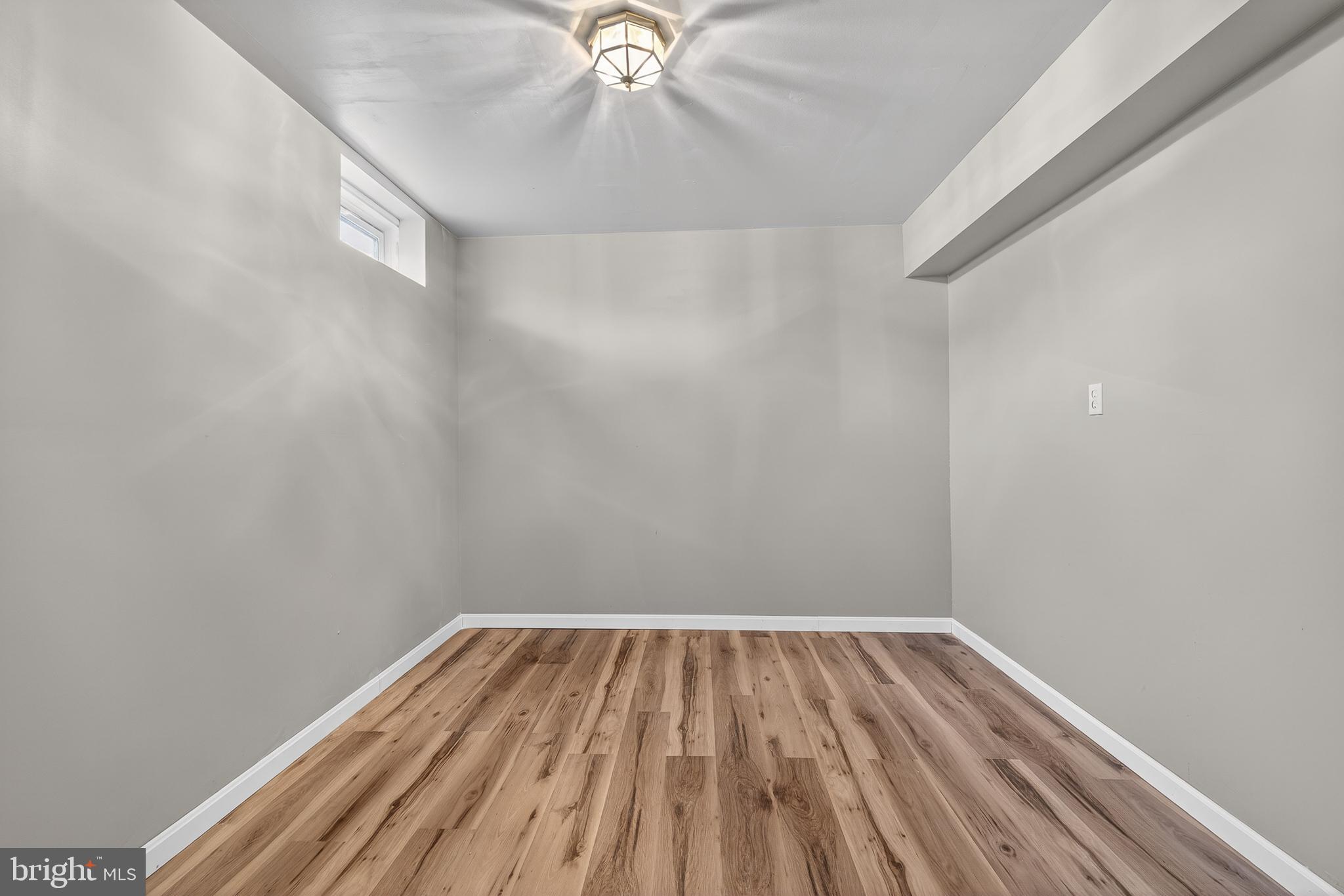 MIDDLETOWN CROSSING - Residential