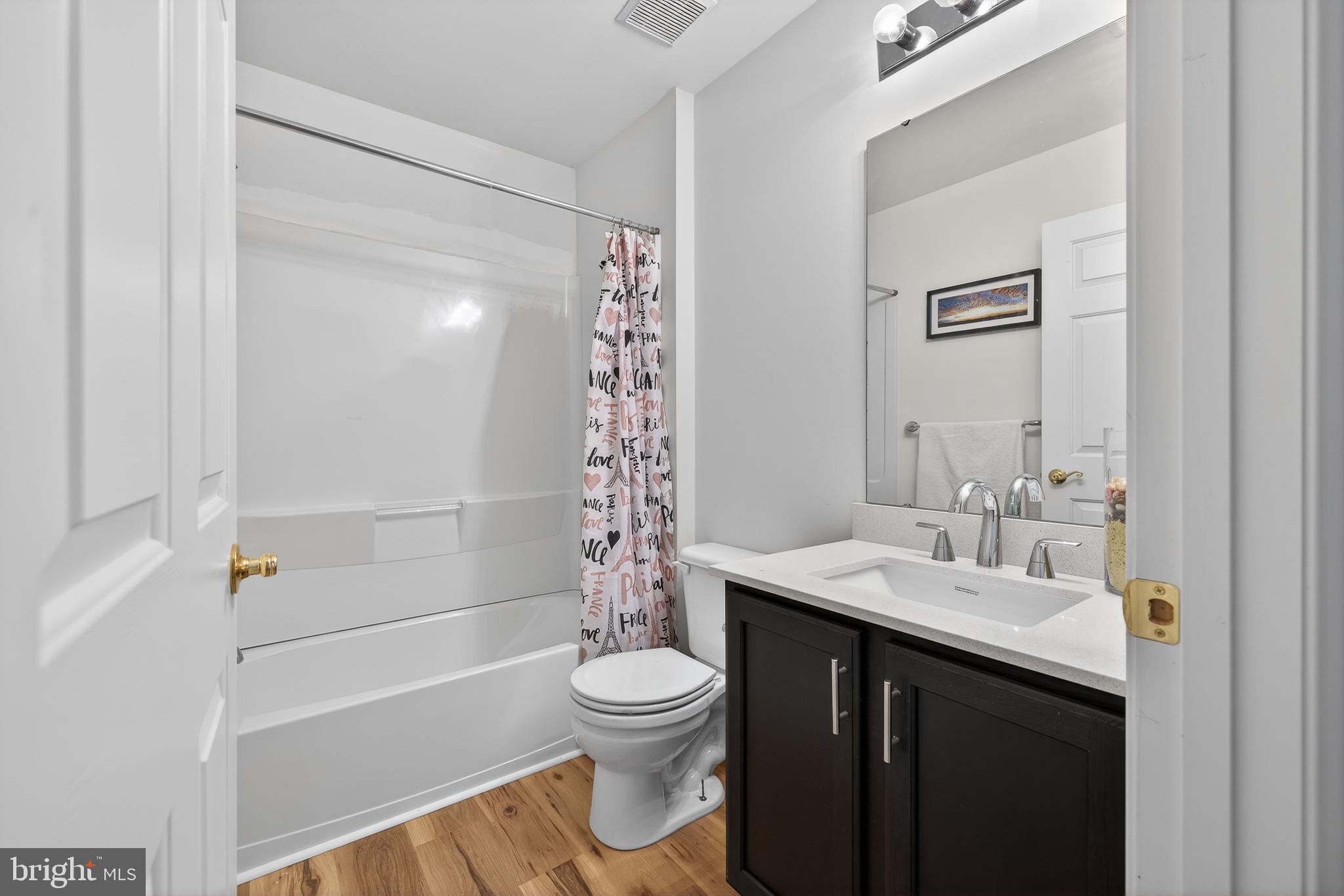 MIDDLETOWN CROSSING - Residential