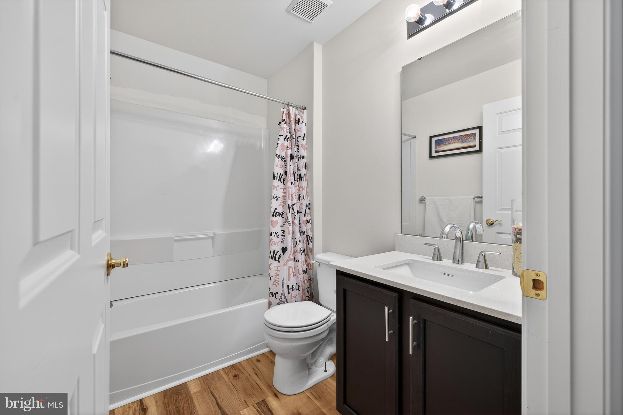 MIDDLETOWN CROSSING - Residential