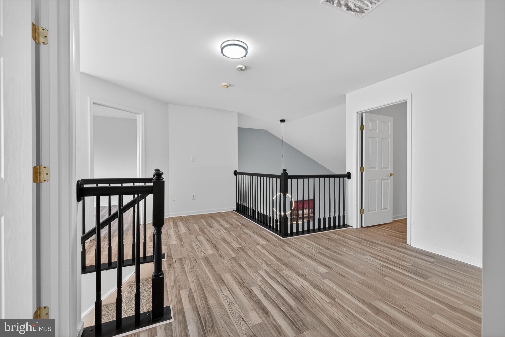 MIDDLETOWN CROSSING - Residential