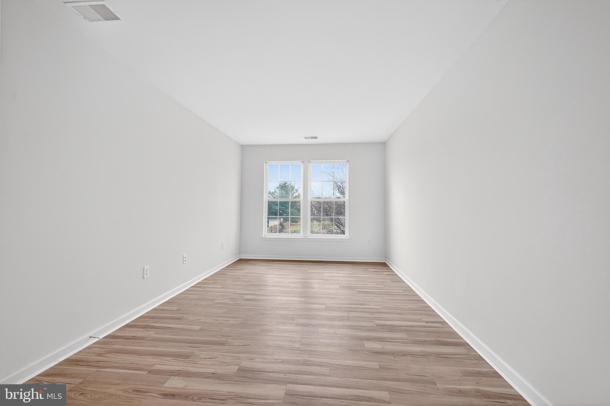 MIDDLETOWN CROSSING - Residential