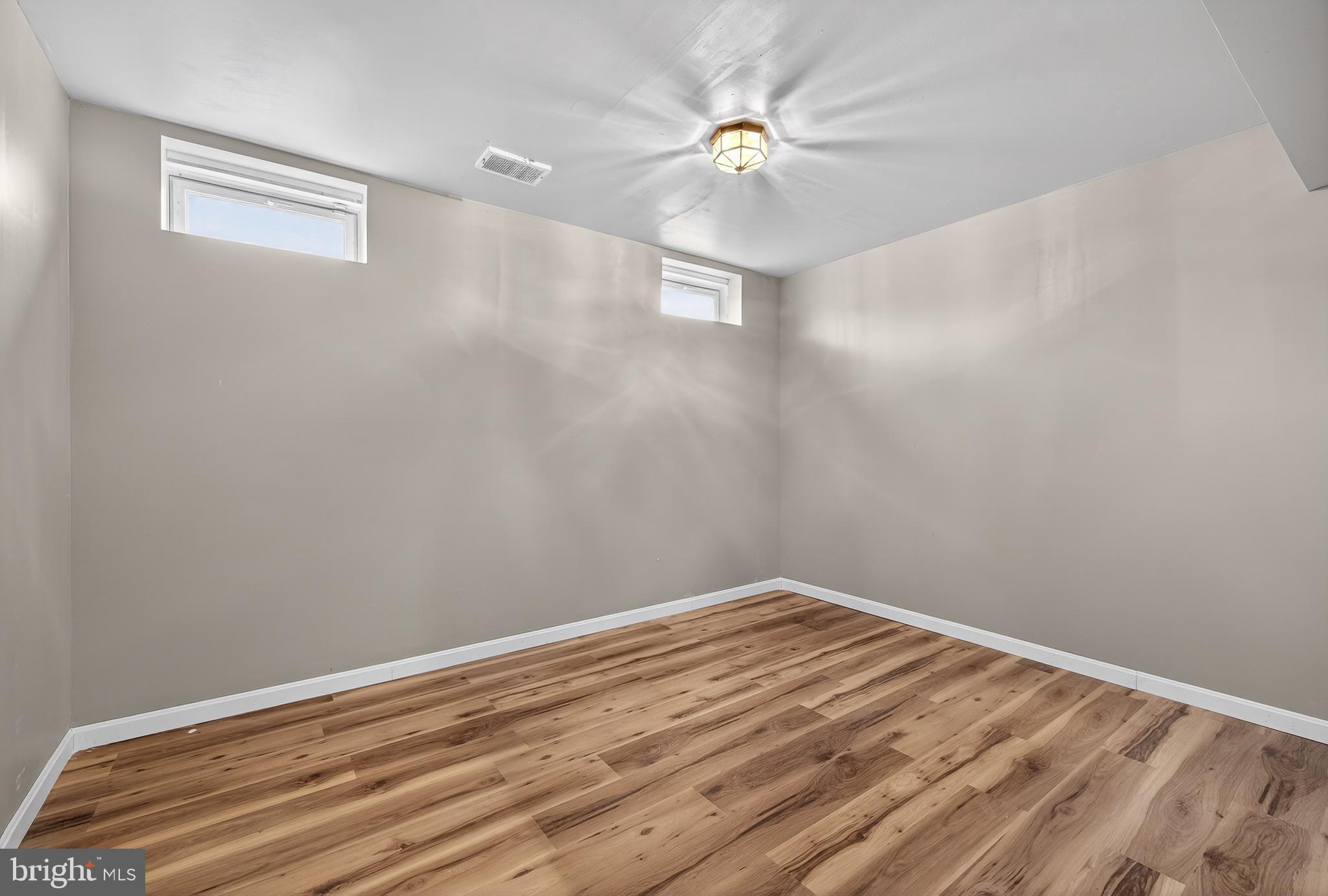 MIDDLETOWN CROSSING - Residential