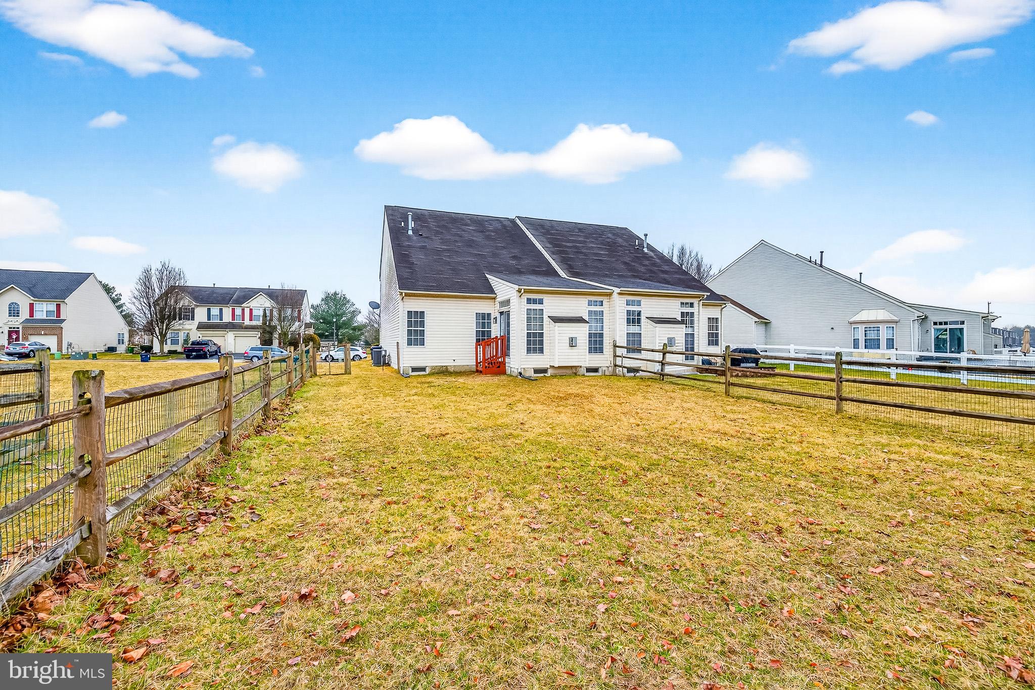 MIDDLETOWN CROSSING - Residential