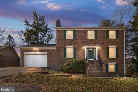 Photo of 2016 Monitor Drive, STAFFORD, VA 22554 (MLS # VAST2046546)