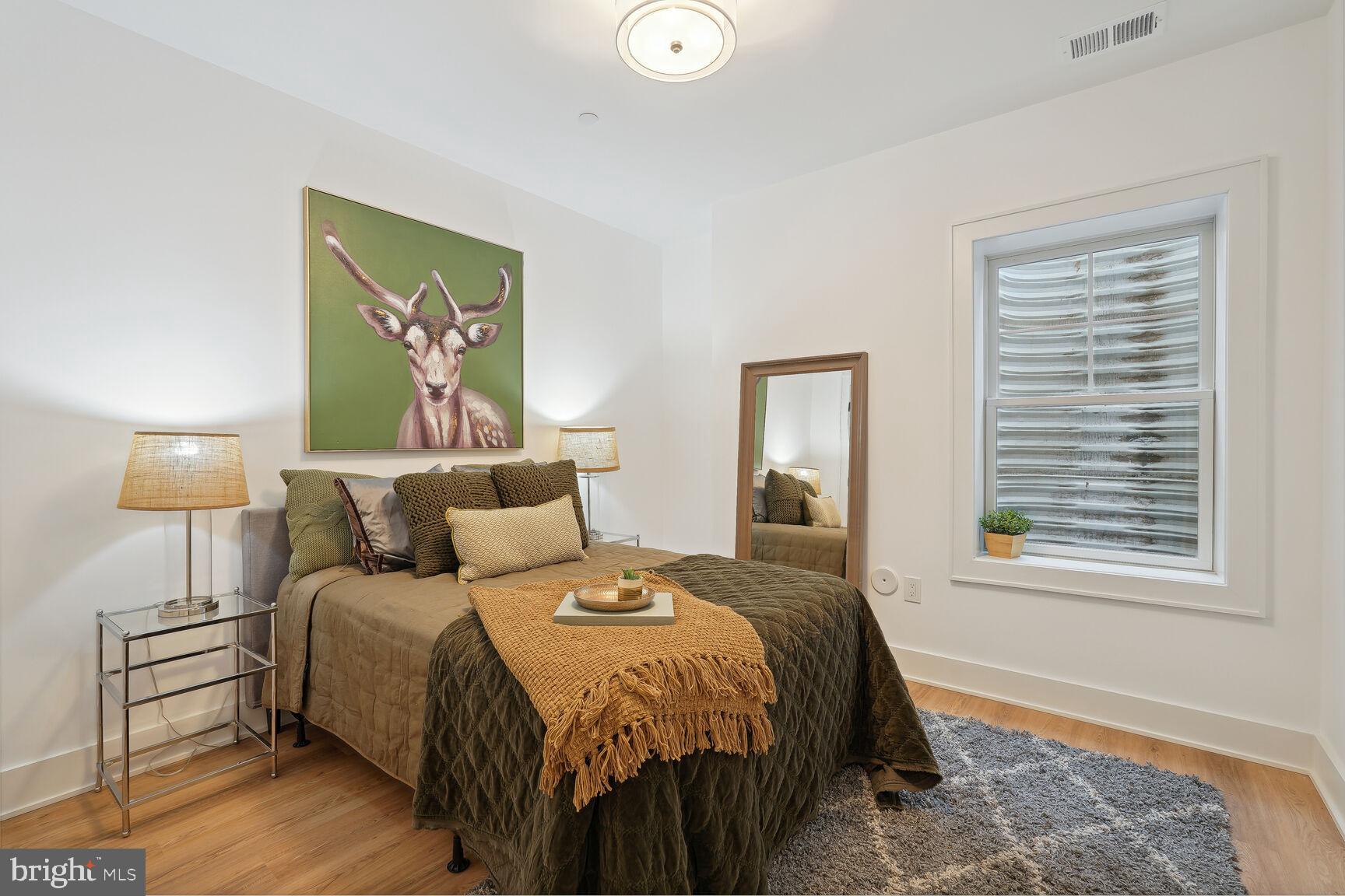 KENSINGTON HEIGHTS - Residential