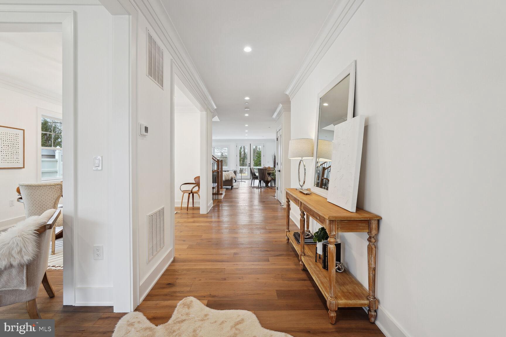 KENSINGTON HEIGHTS - Residential