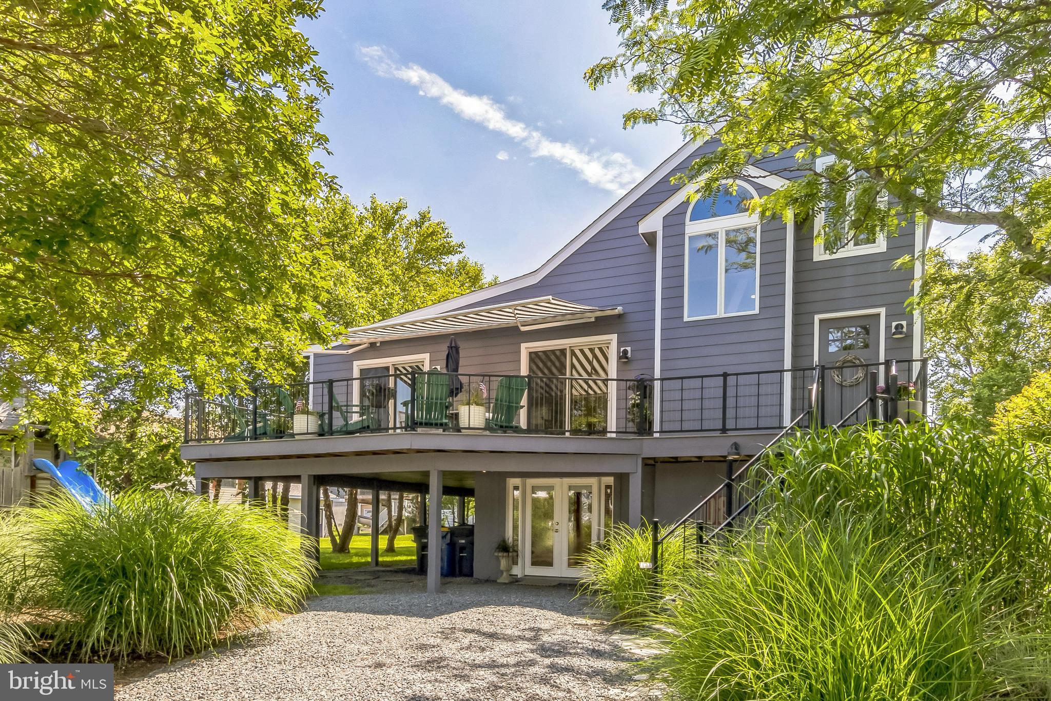 8 MILTON AVENUE