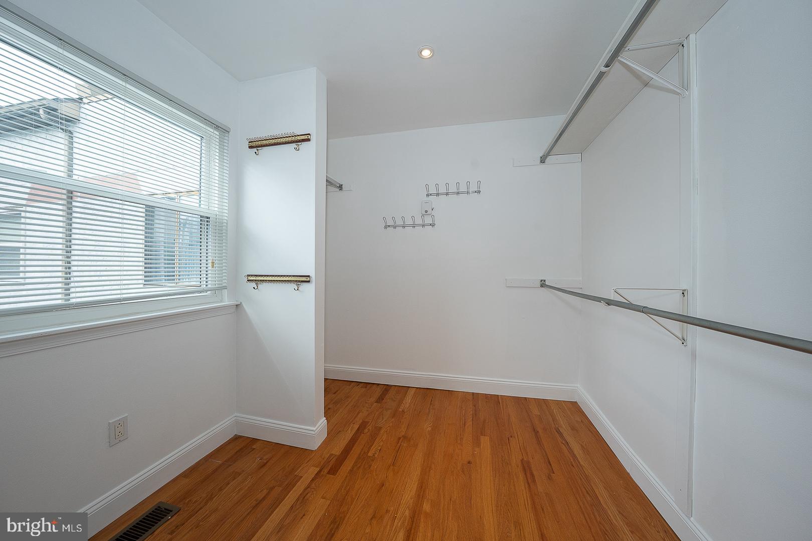 WASHINGTON SQ WEST - Residential