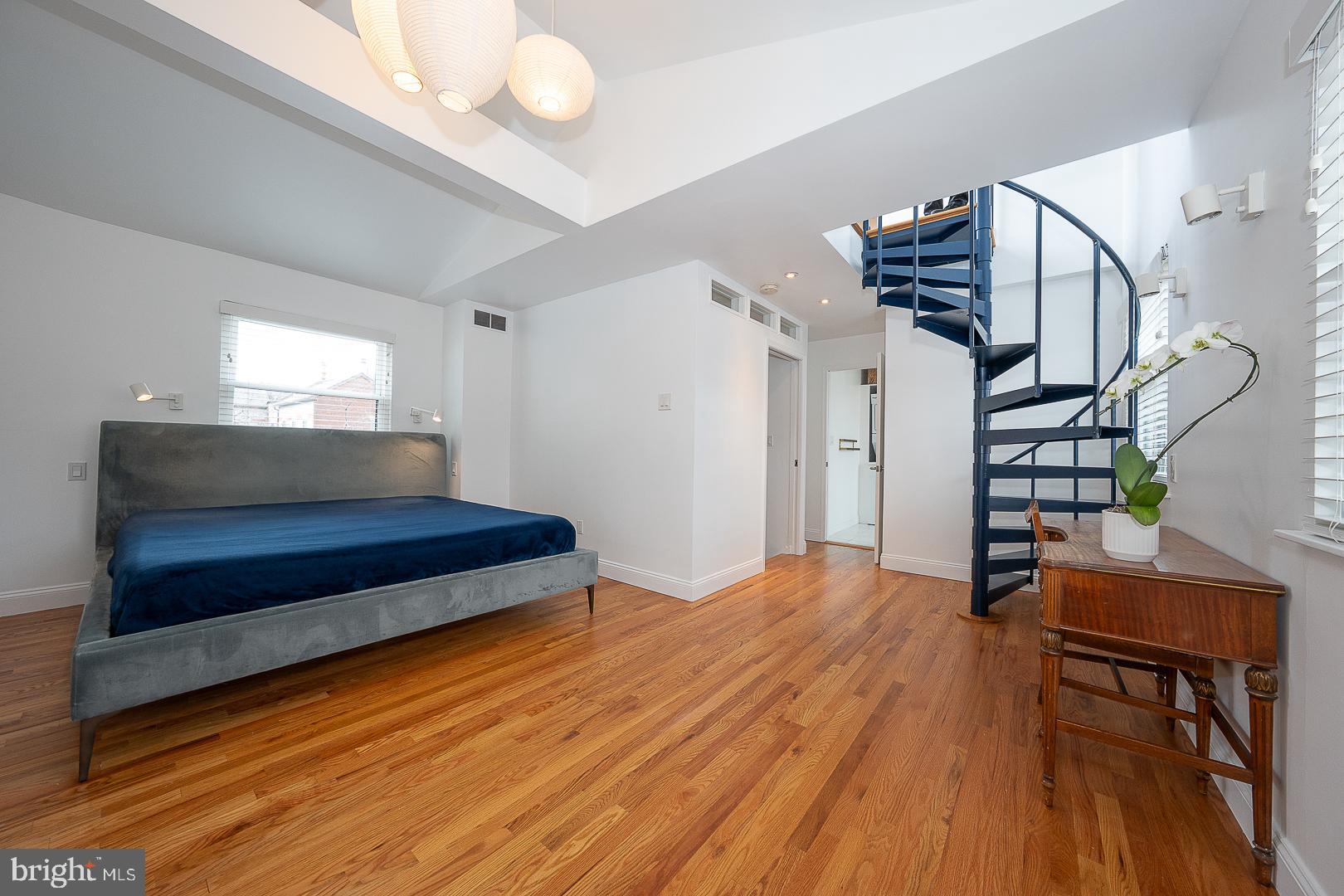 WASHINGTON SQ WEST - Residential