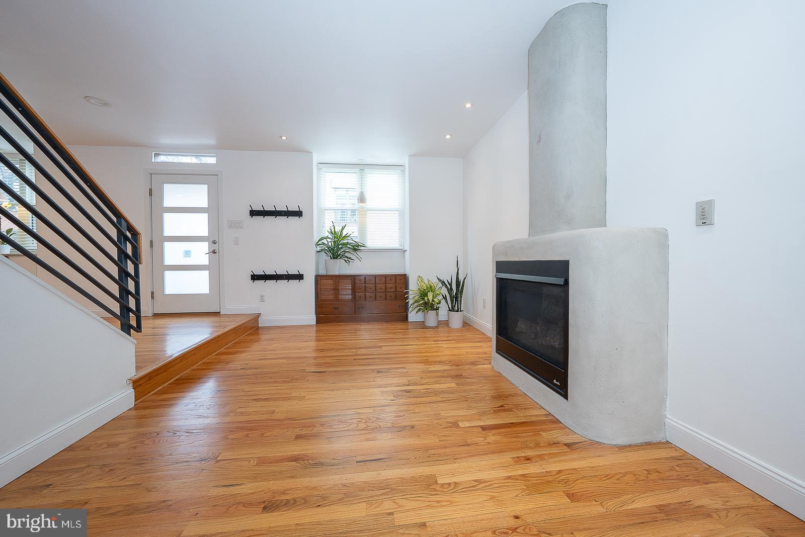 WASHINGTON SQ WEST - Residential