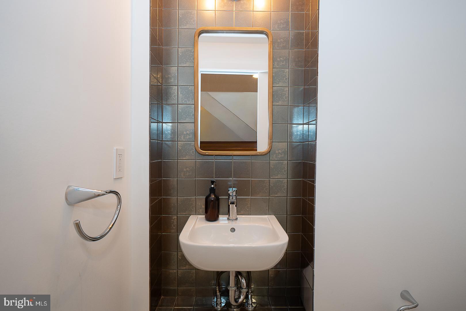 WASHINGTON SQ WEST - Residential