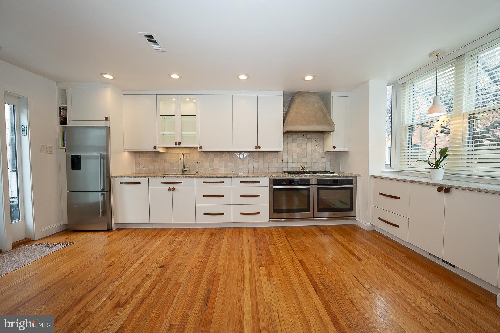 WASHINGTON SQ WEST - Residential