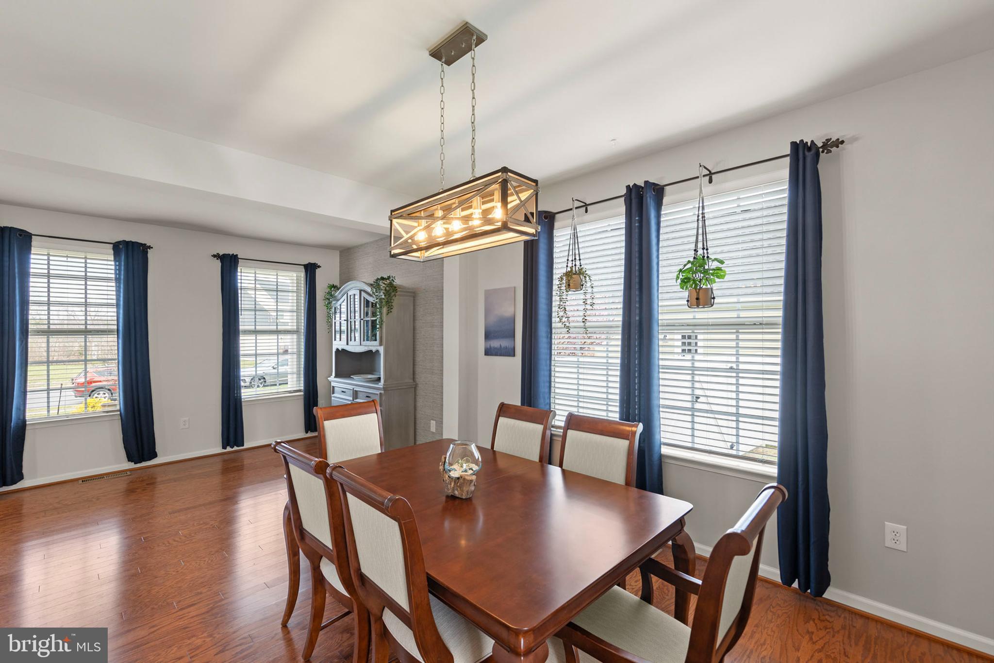 WAKELAND MANOR - Residential