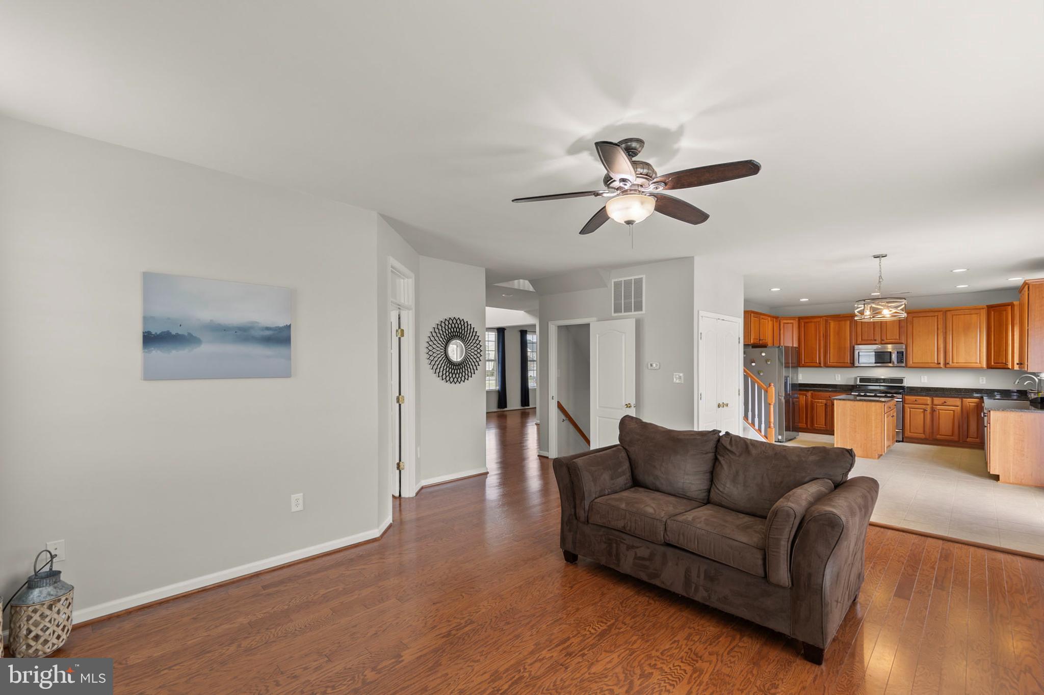 WAKELAND MANOR - Residential