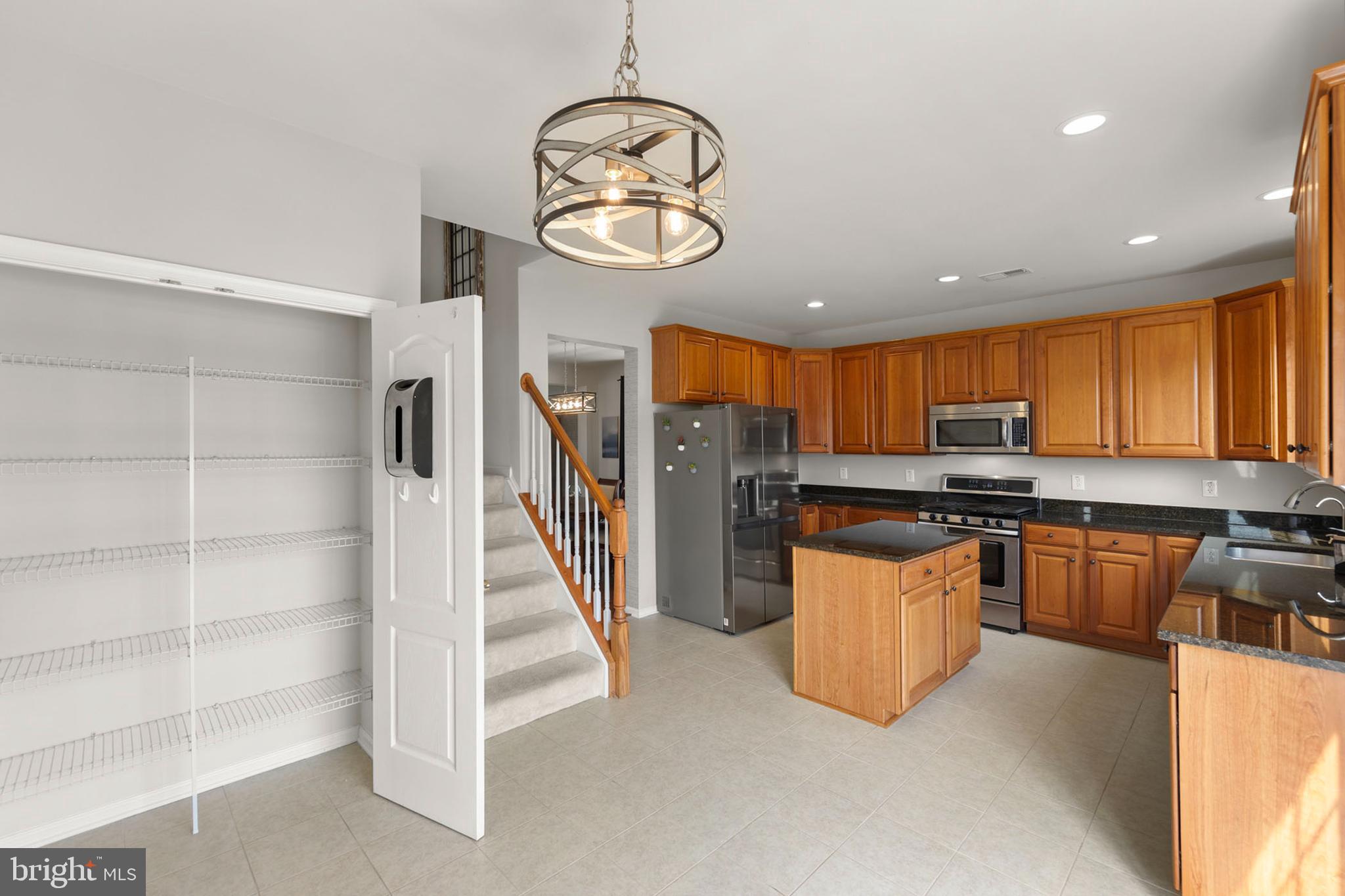 WAKELAND MANOR - Residential