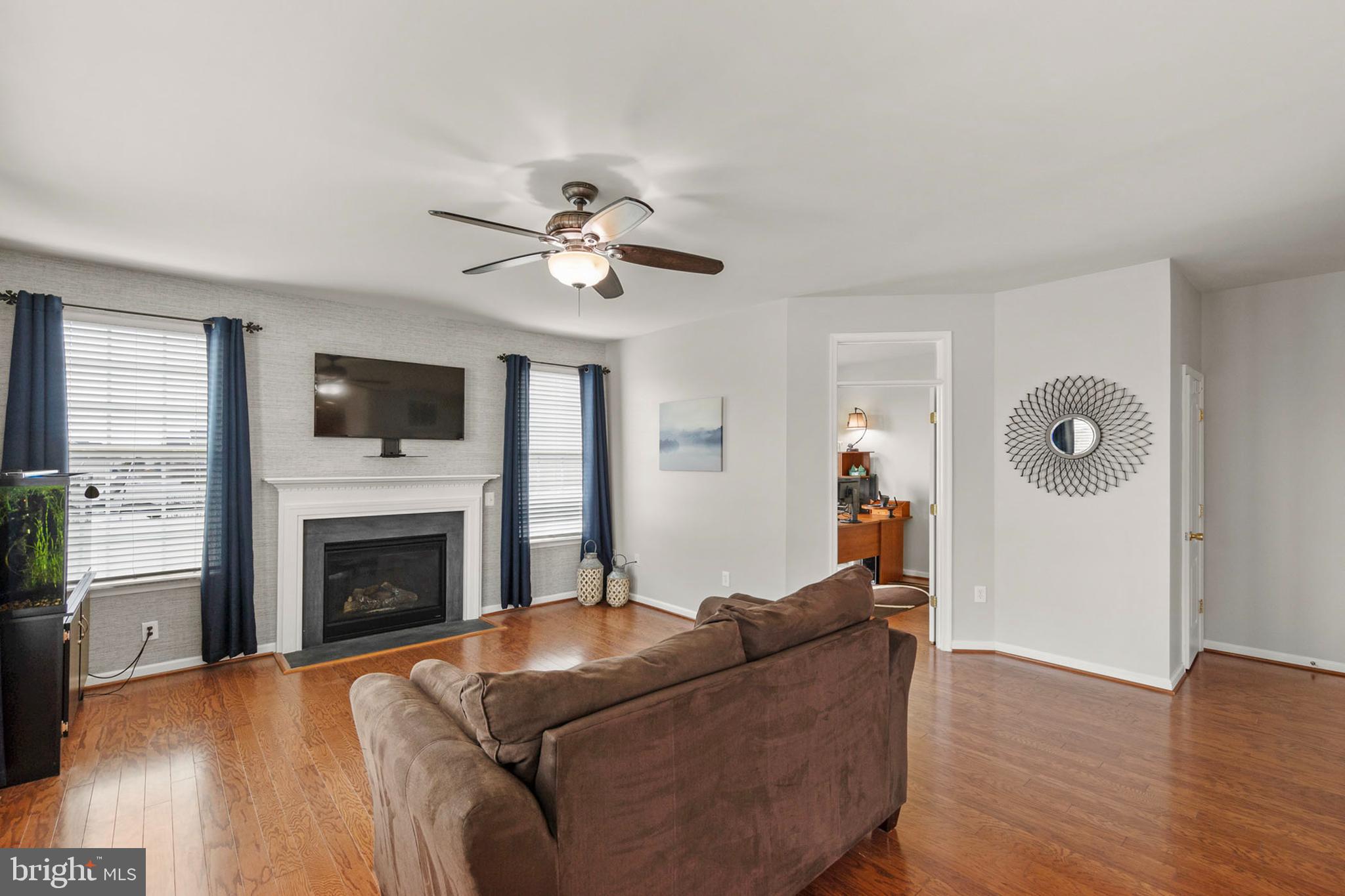 WAKELAND MANOR - Residential