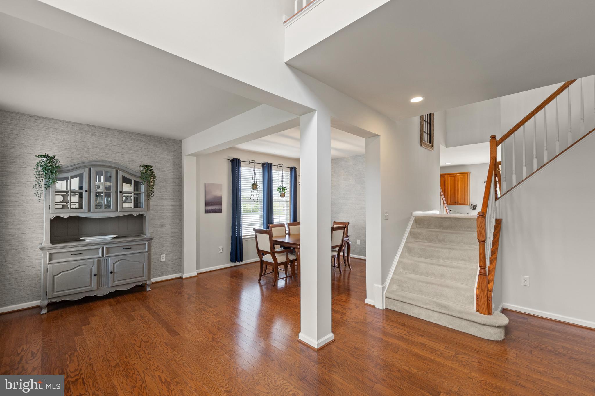 WAKELAND MANOR - Residential