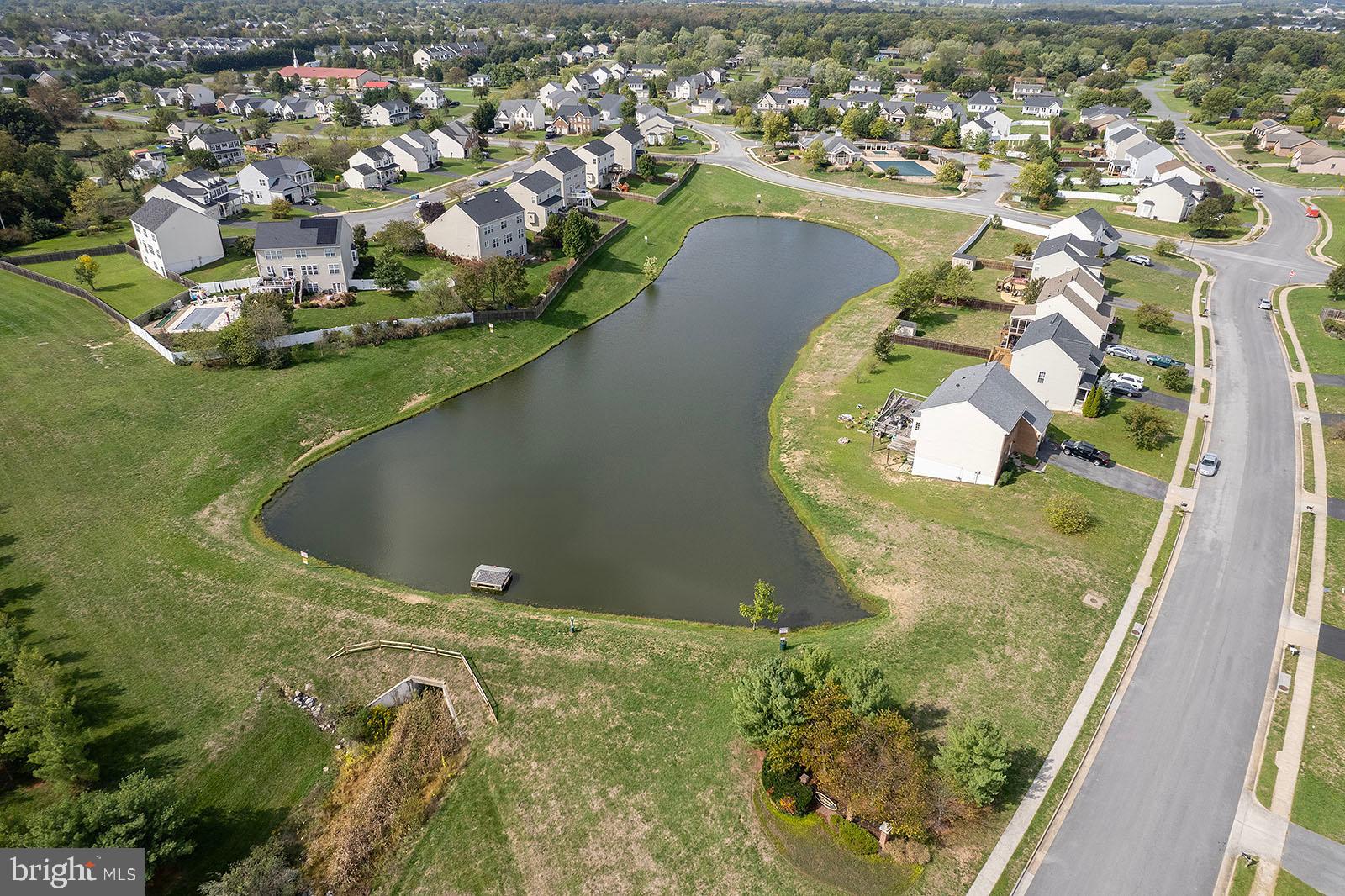 WAKELAND MANOR - Residential