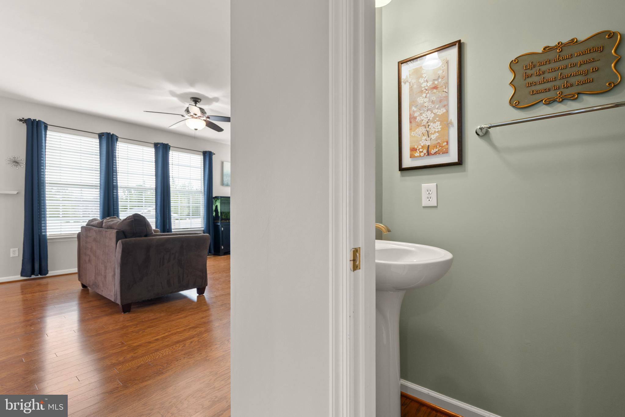 WAKELAND MANOR - Residential