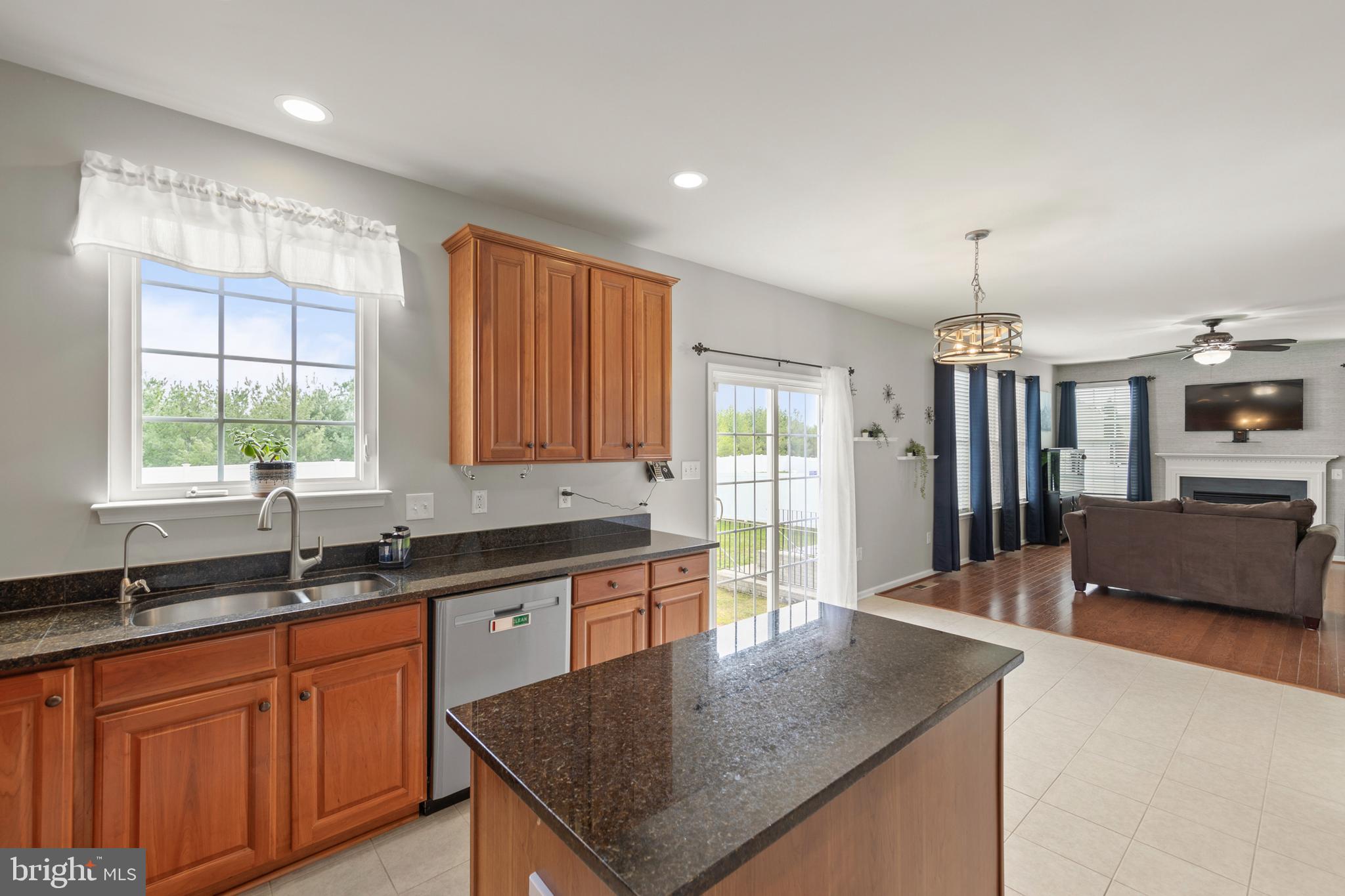 WAKELAND MANOR - Residential