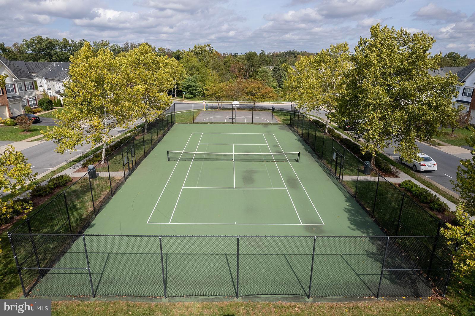 WAKELAND MANOR - Residential