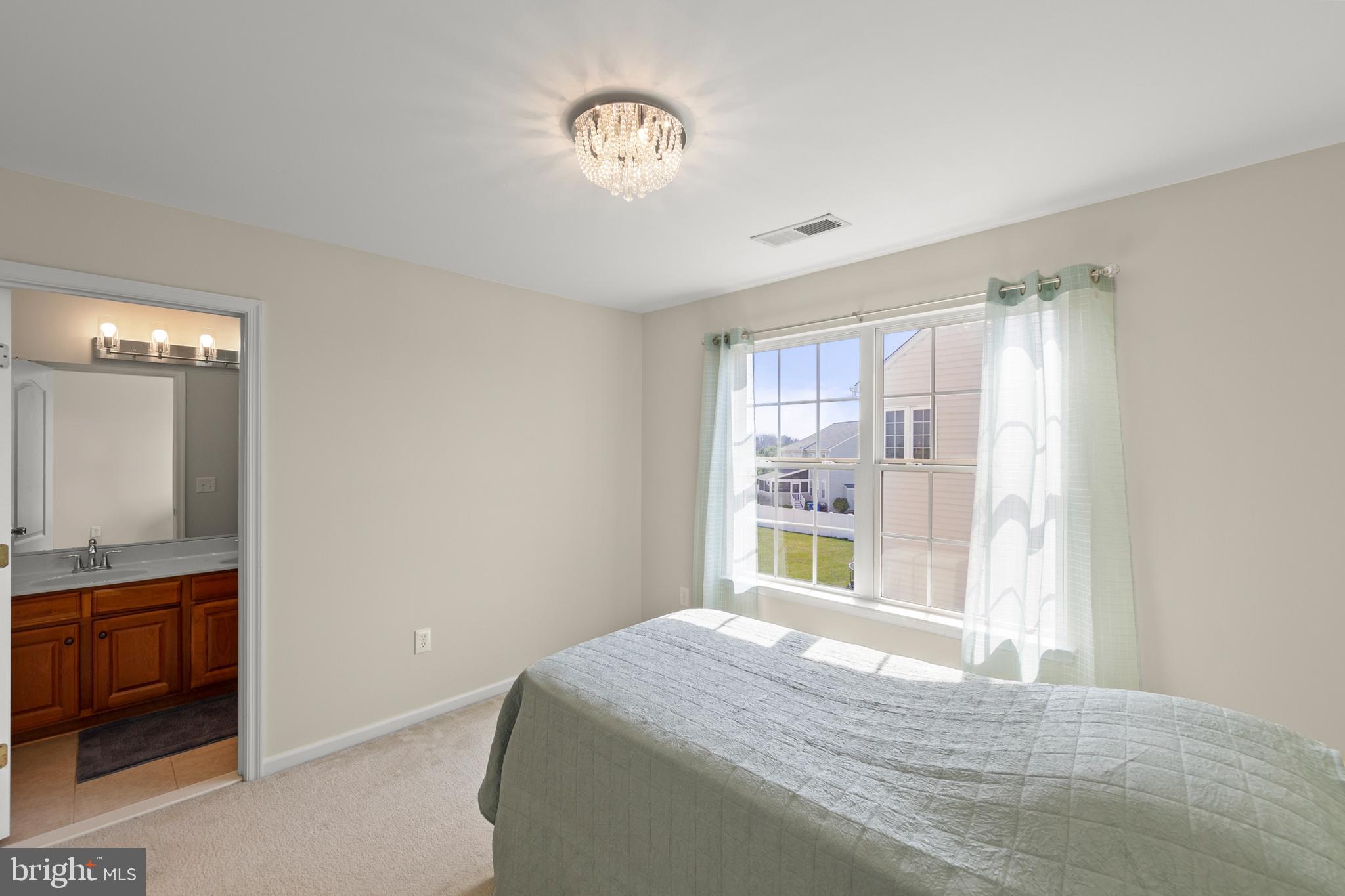 WAKELAND MANOR - Residential