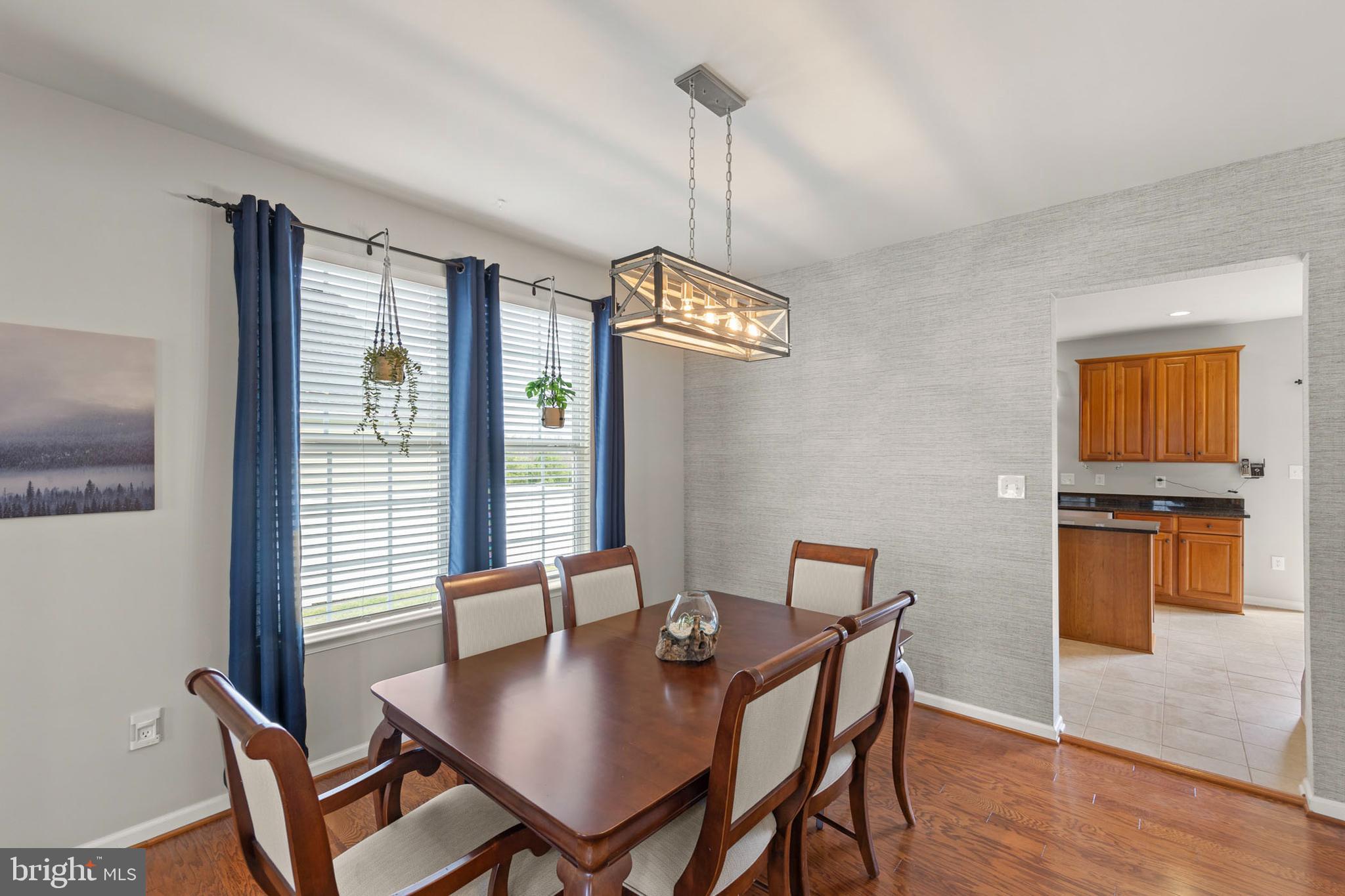 WAKELAND MANOR - Residential