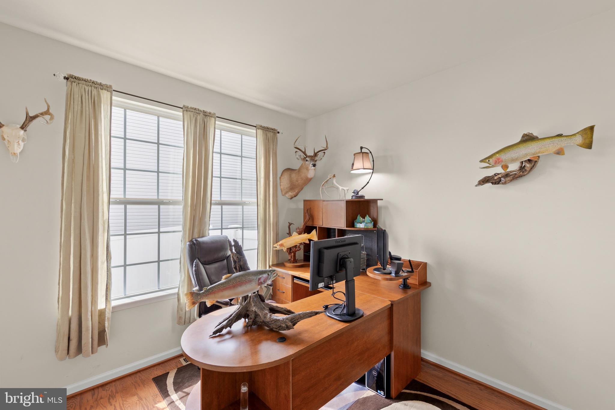 WAKELAND MANOR - Residential