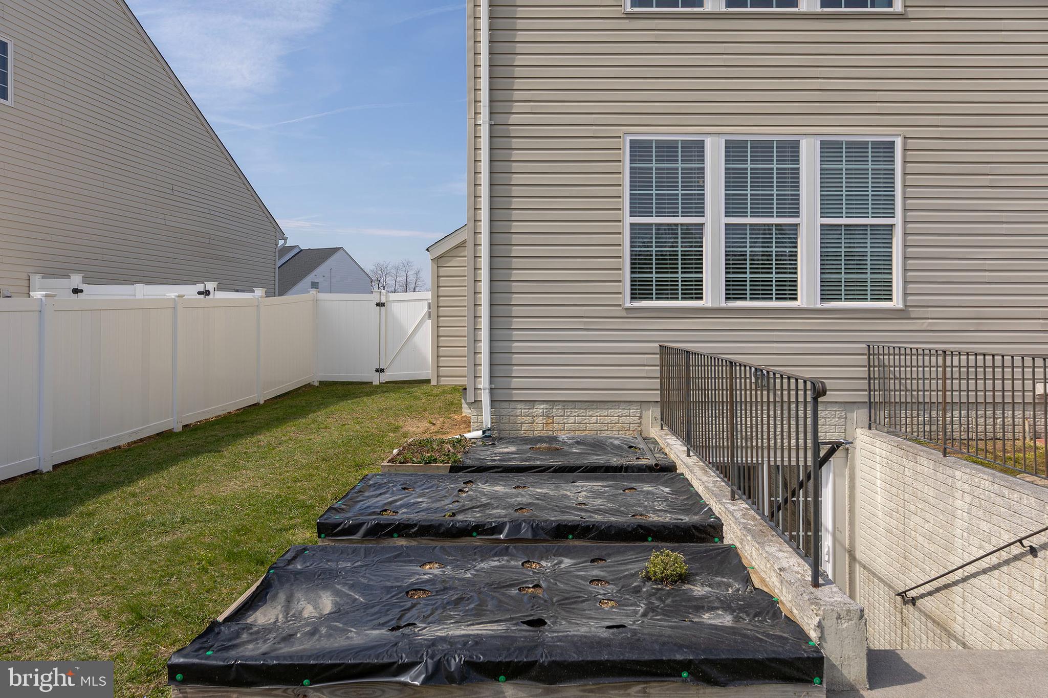 WAKELAND MANOR - Residential