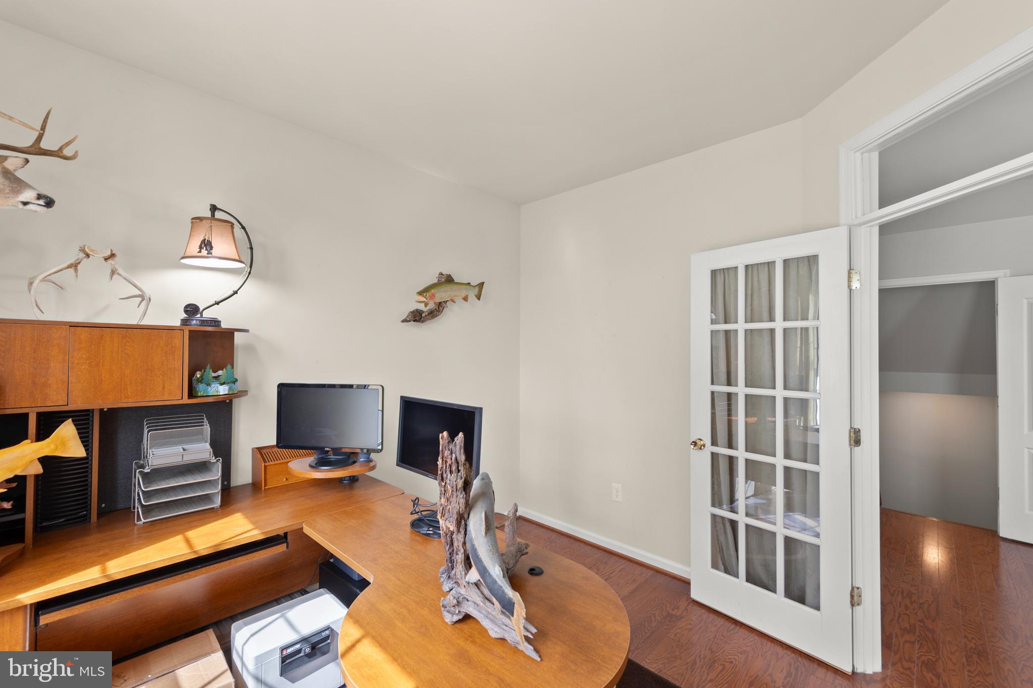 WAKELAND MANOR - Residential