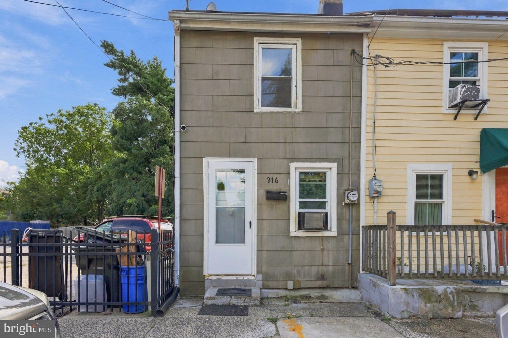 Photo of 216 Barclay Street, BURLINGTON, NJ 08016 (MLS # NJBL2120436)