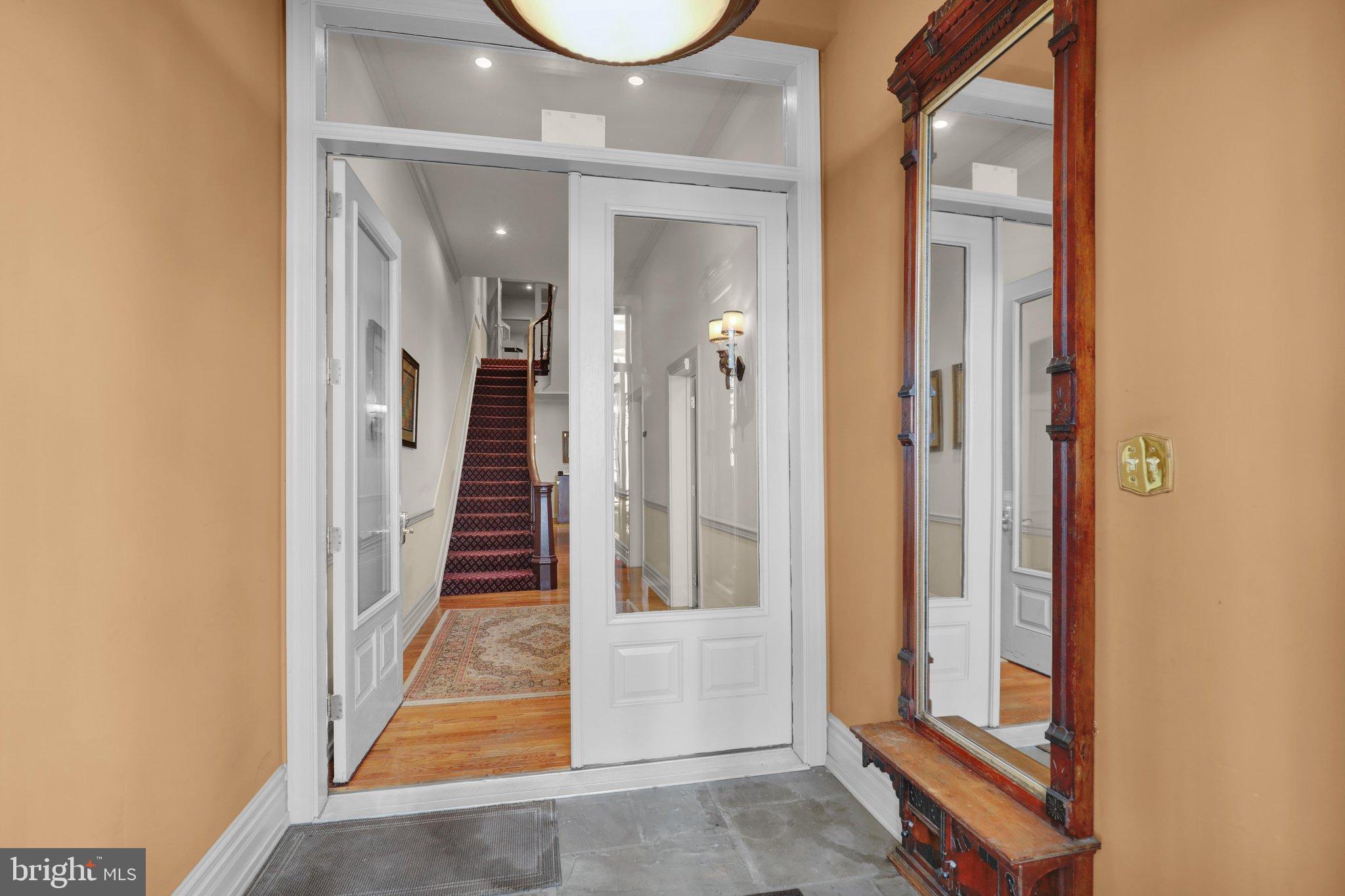 38 N 6TH STREET