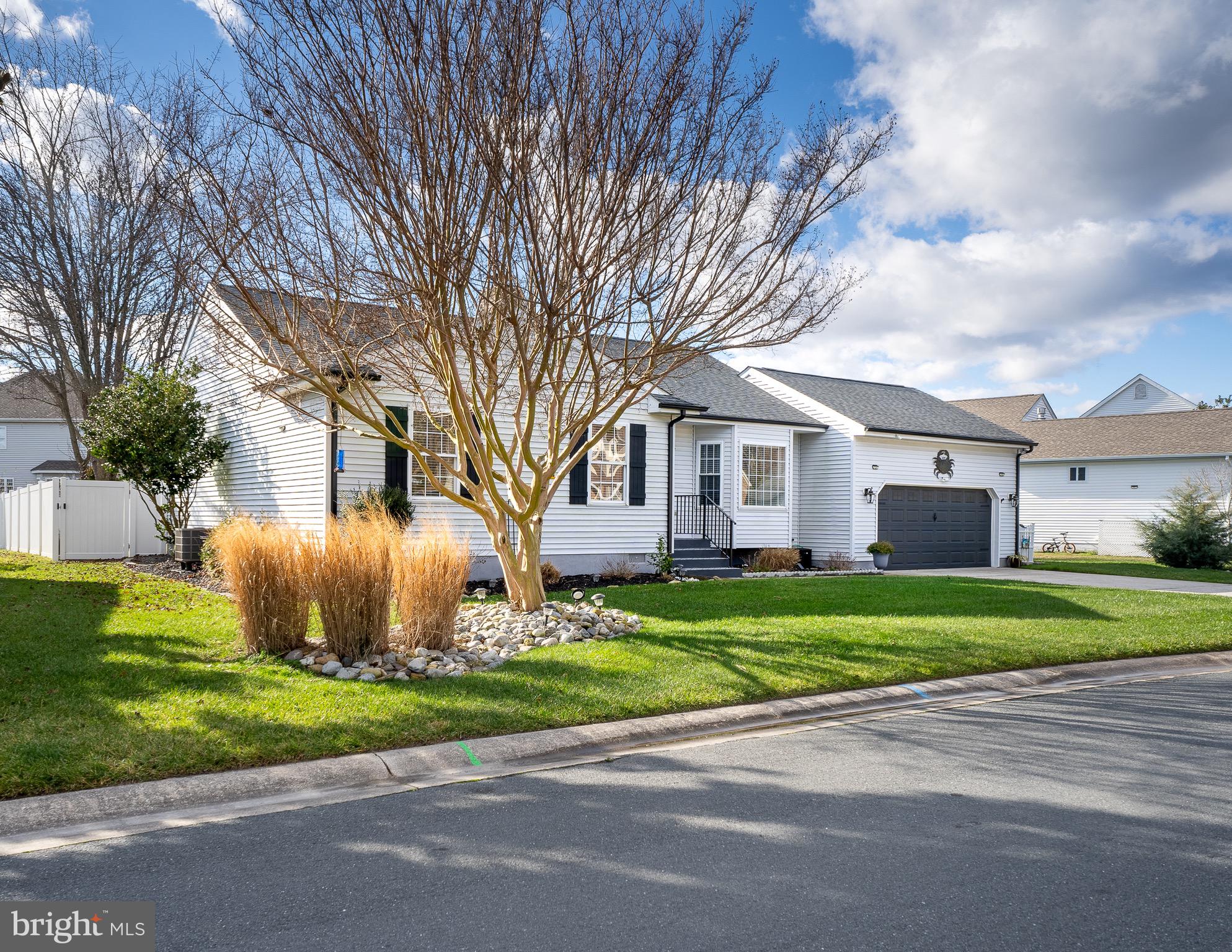 OYSTER HARBOR - Residential