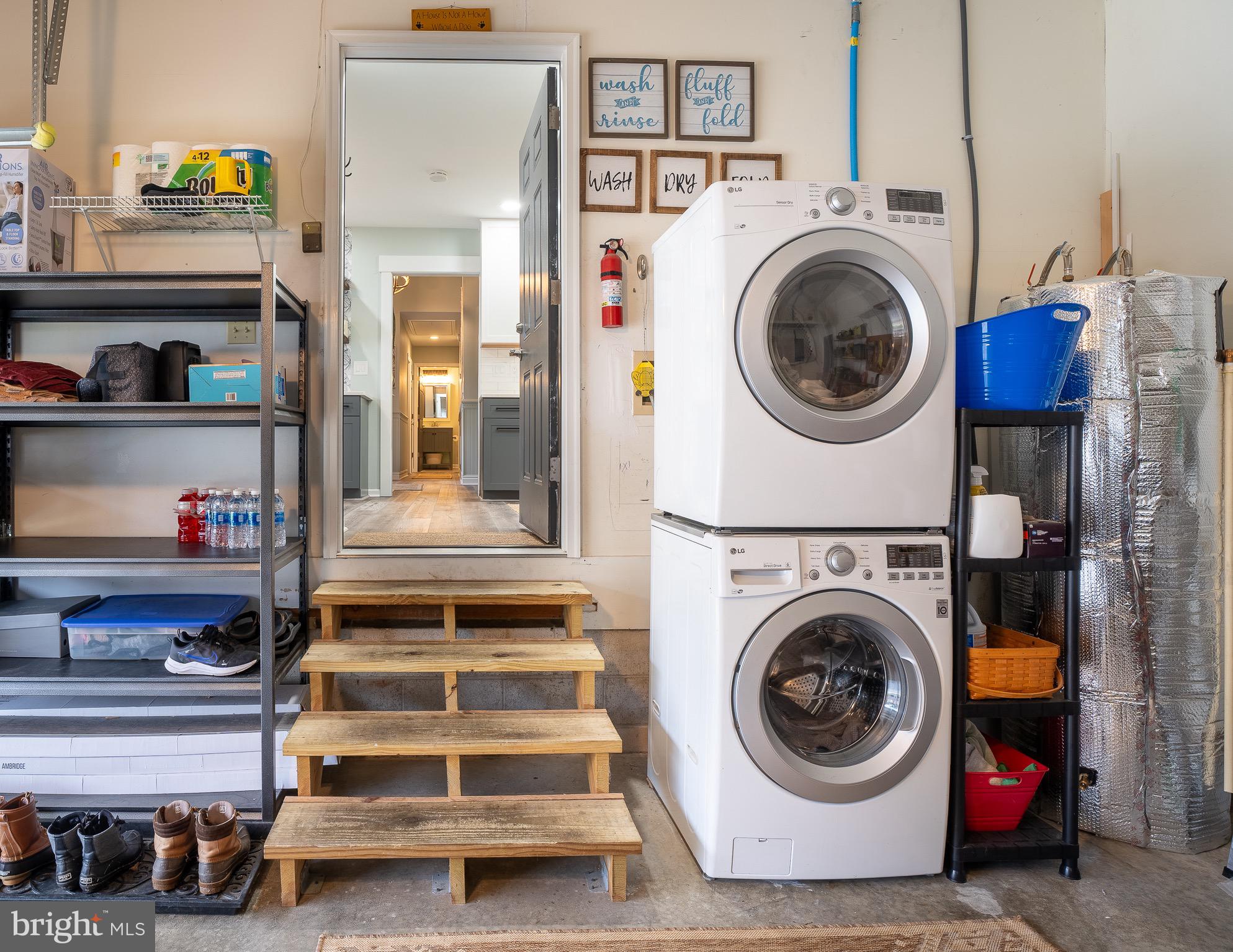 OYSTER HARBOR - Residential