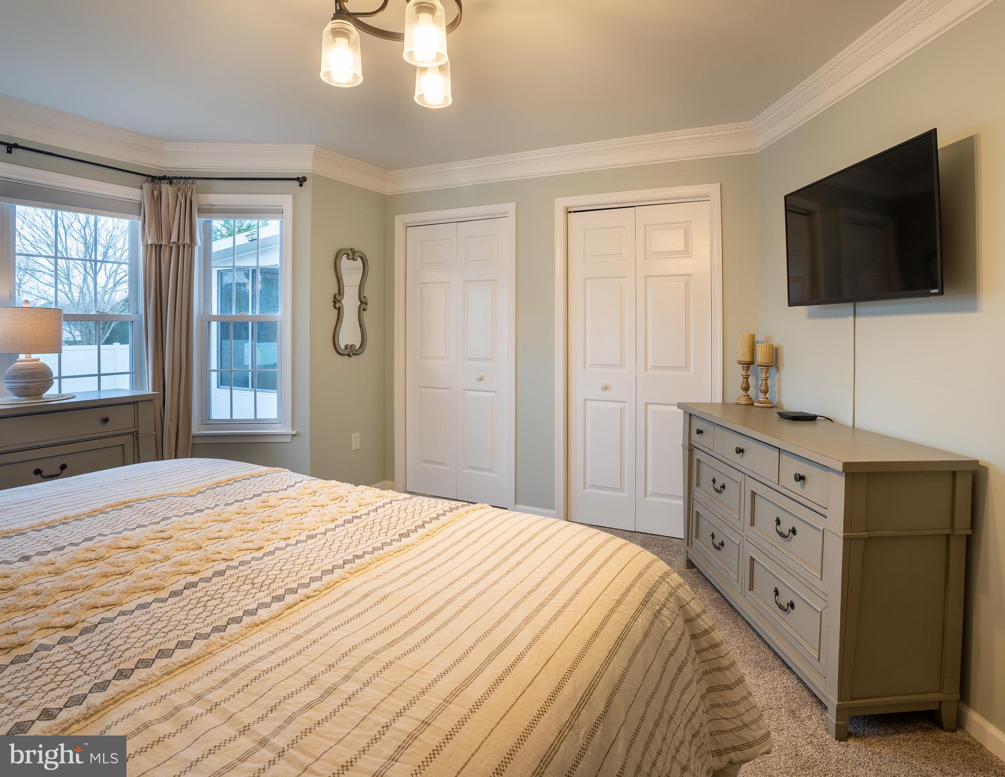 OYSTER HARBOR - Residential