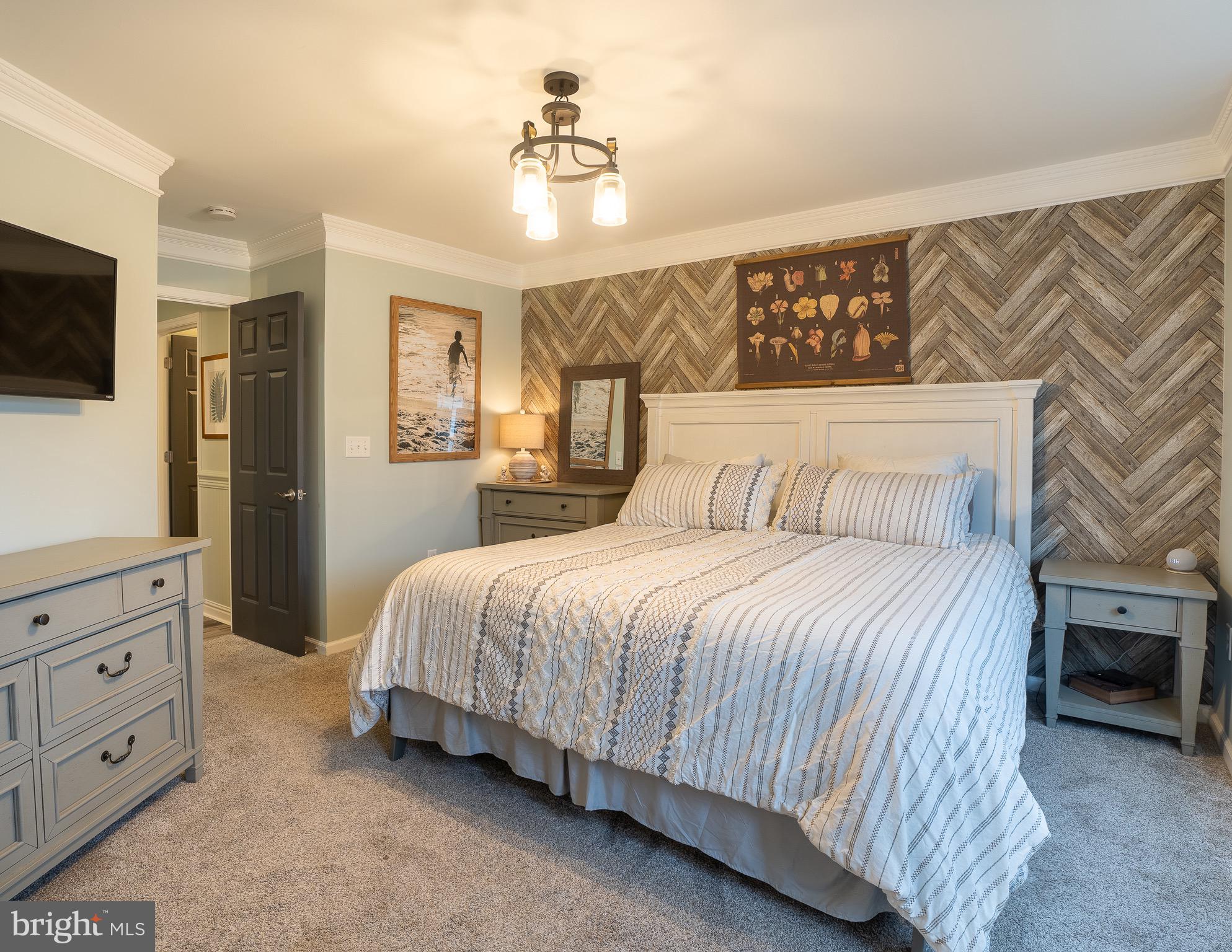 OYSTER HARBOR - Residential