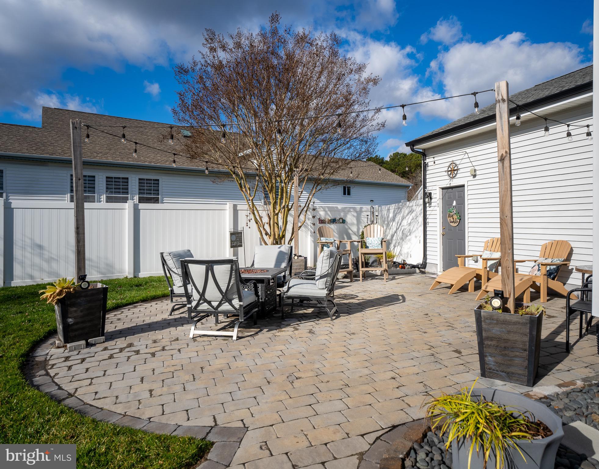 OYSTER HARBOR - Residential