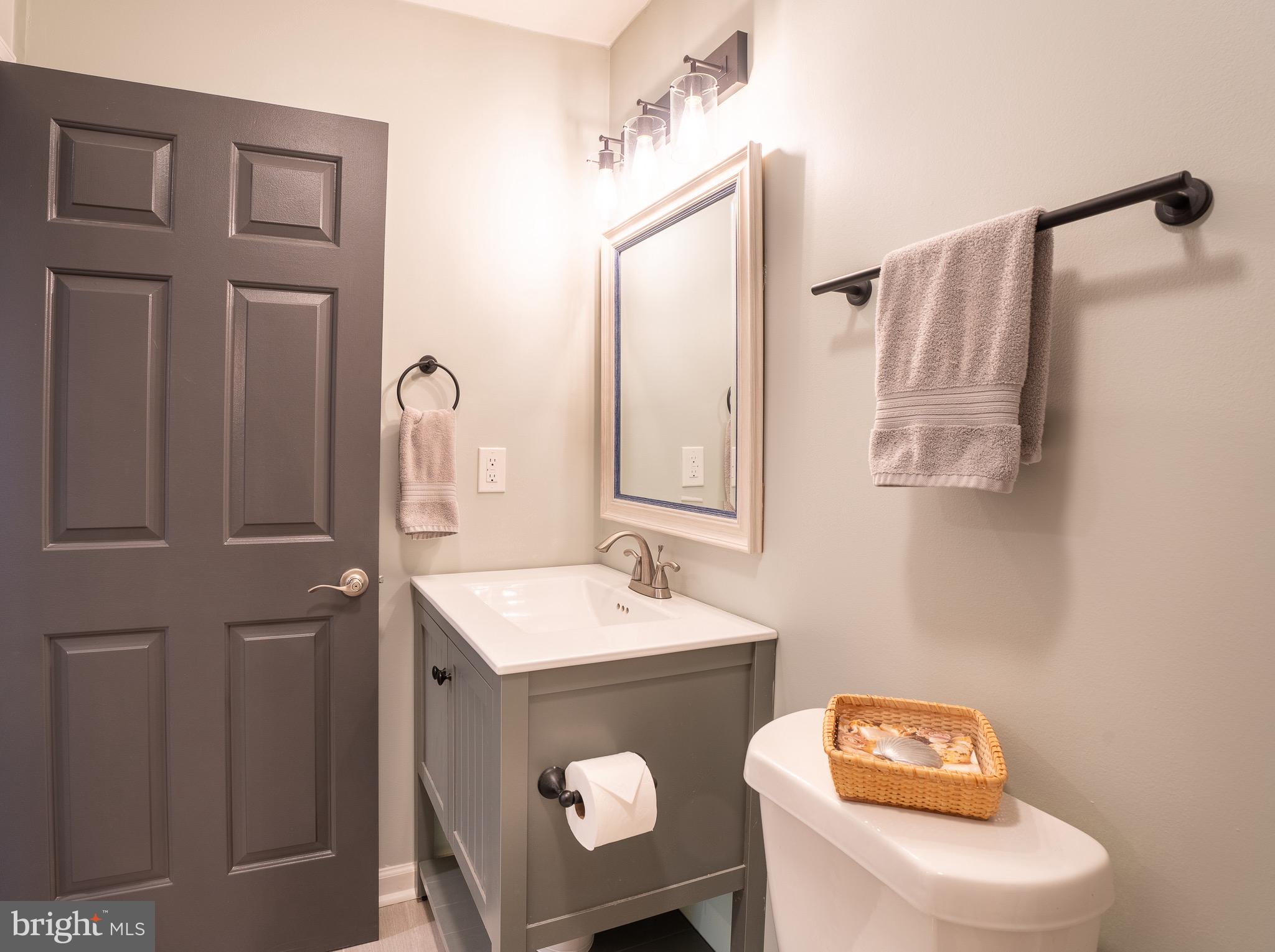 OYSTER HARBOR - Residential