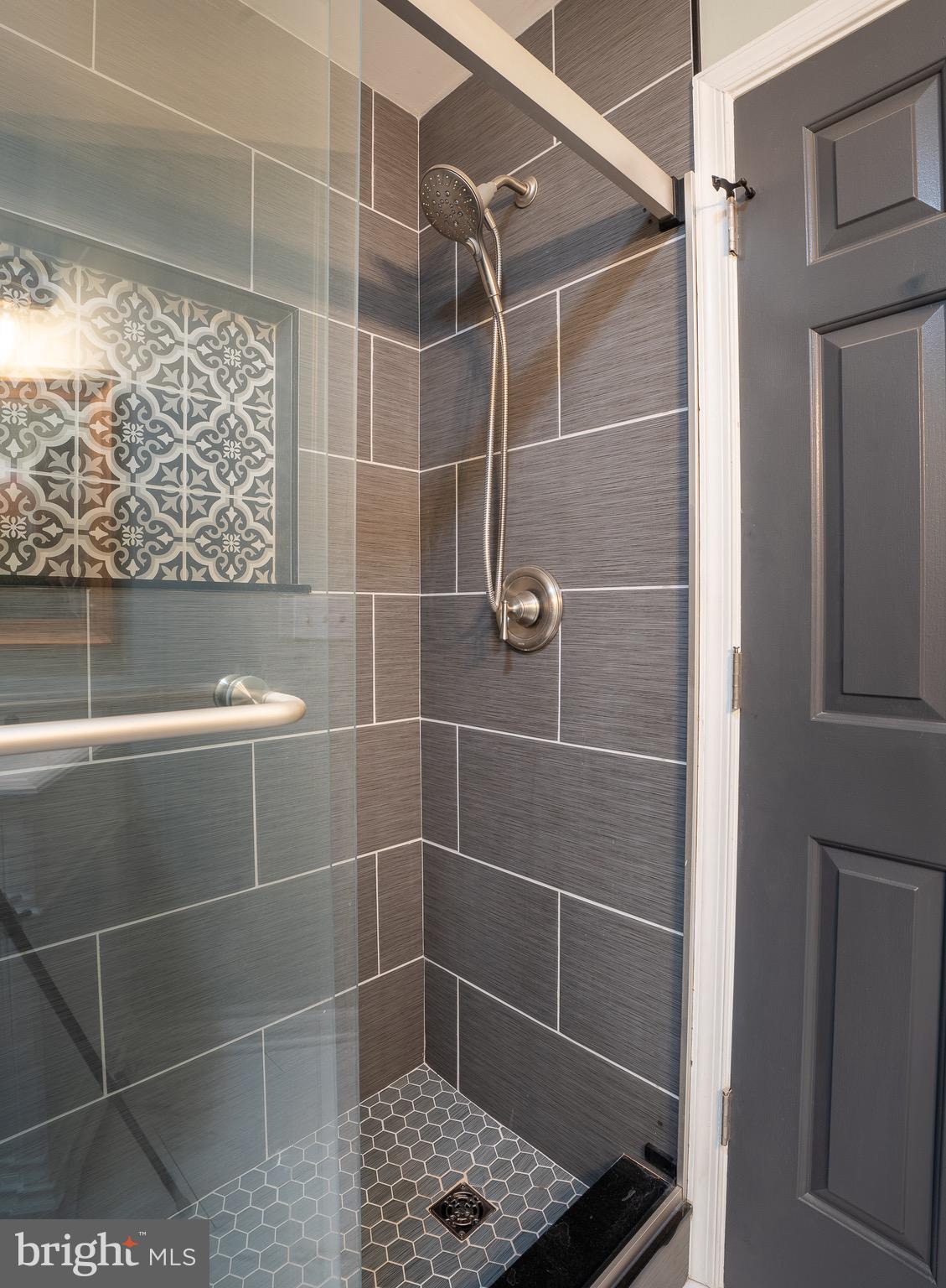 OYSTER HARBOR - Residential