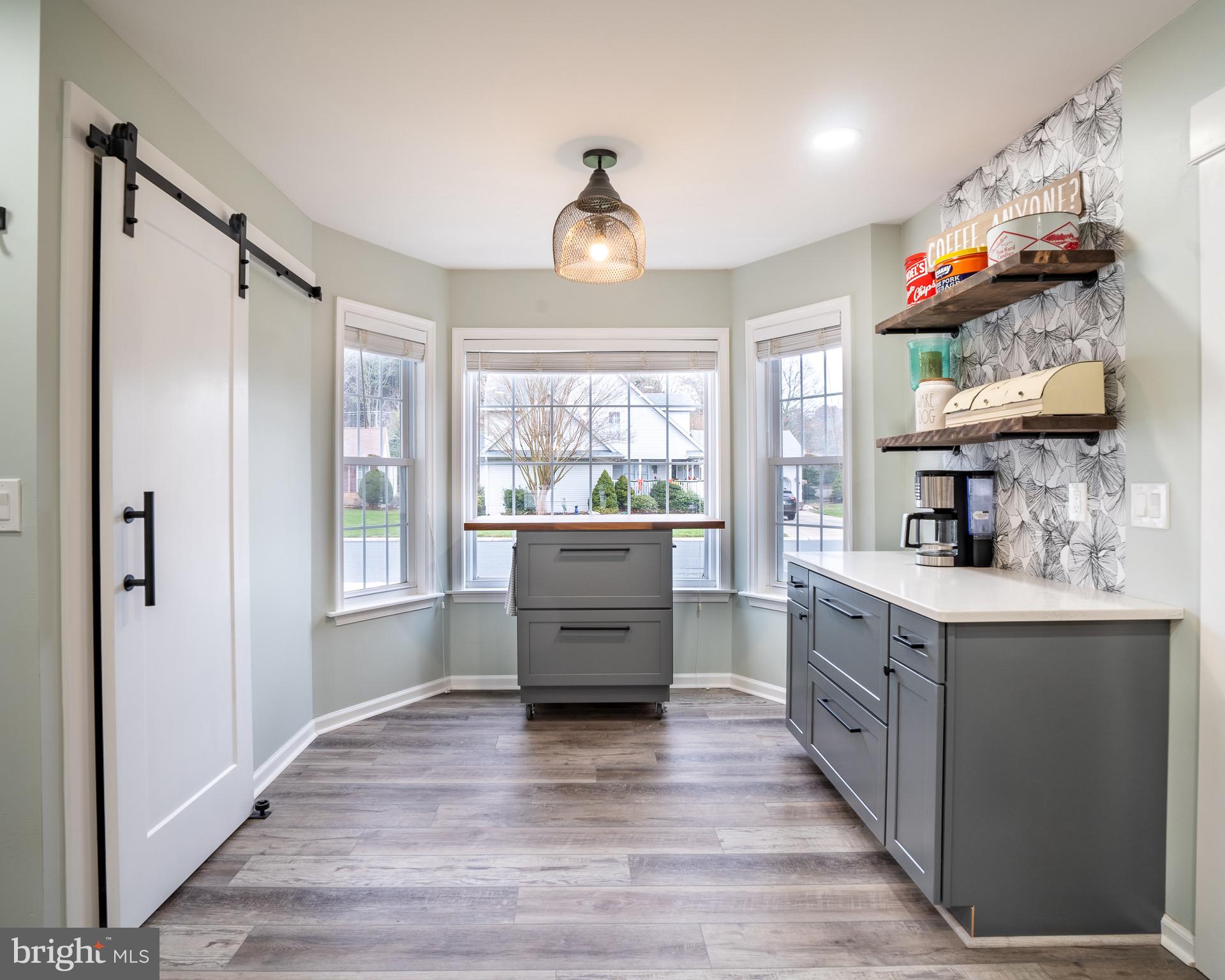 OYSTER HARBOR - Residential