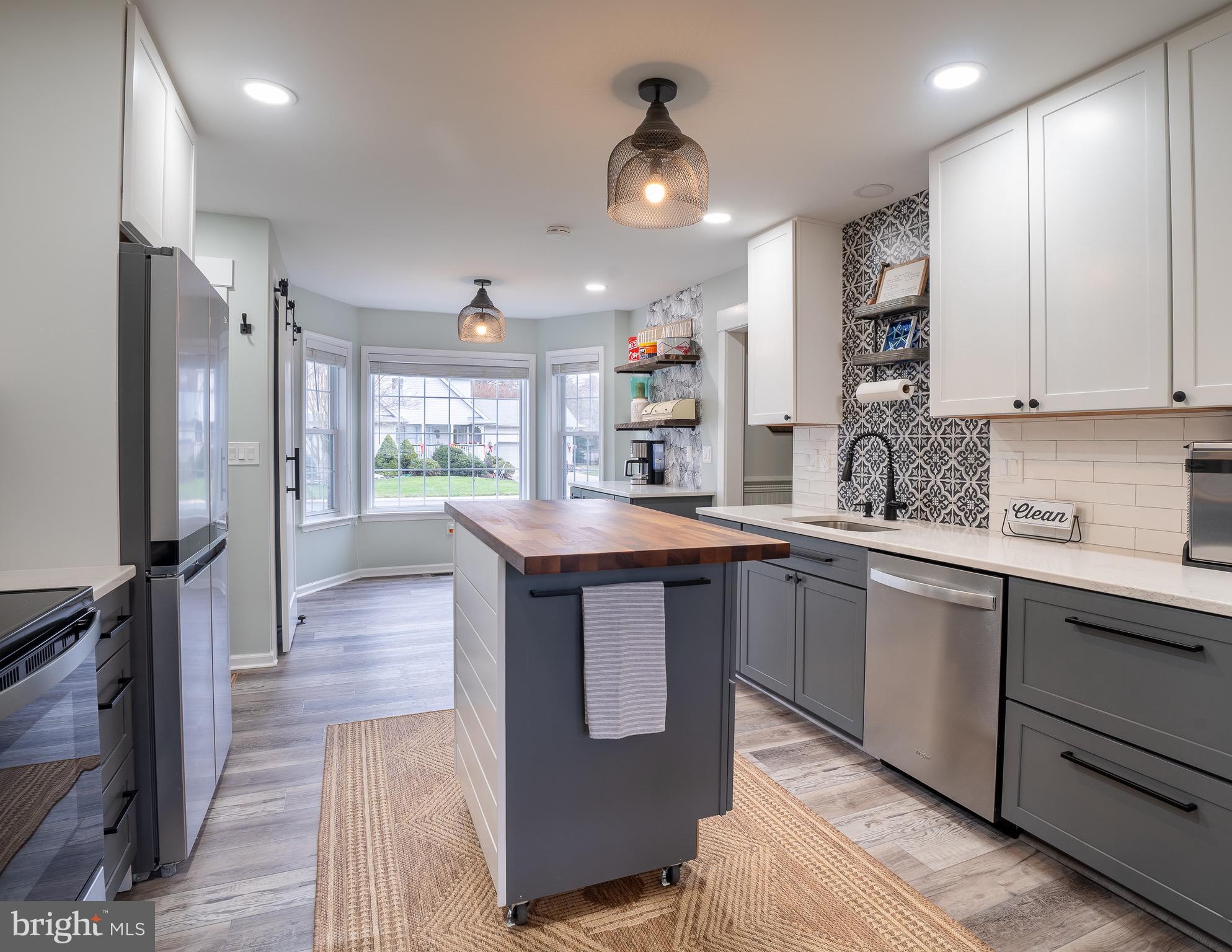 OYSTER HARBOR - Residential